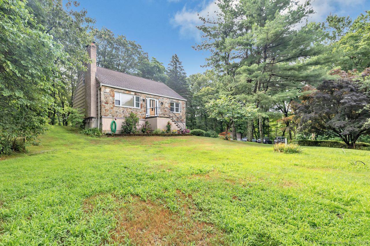 This home and property provide a private and tranquil location yet close to Huntington Center and all it has to offer.