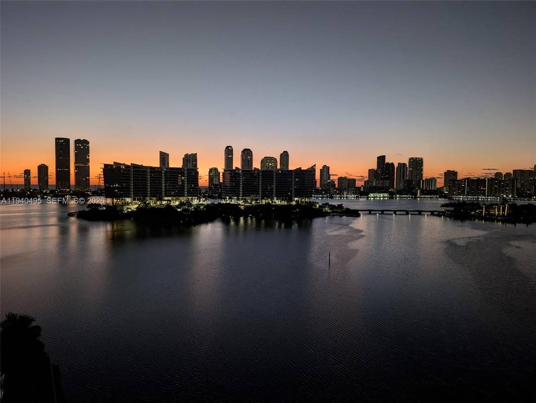 Luxury penthouse located in the exclusive Echo Aventura building in Aventura Florida featuring impressive ten foot ceilings that enhance the sense of space light and elegance throughout the residence This ...