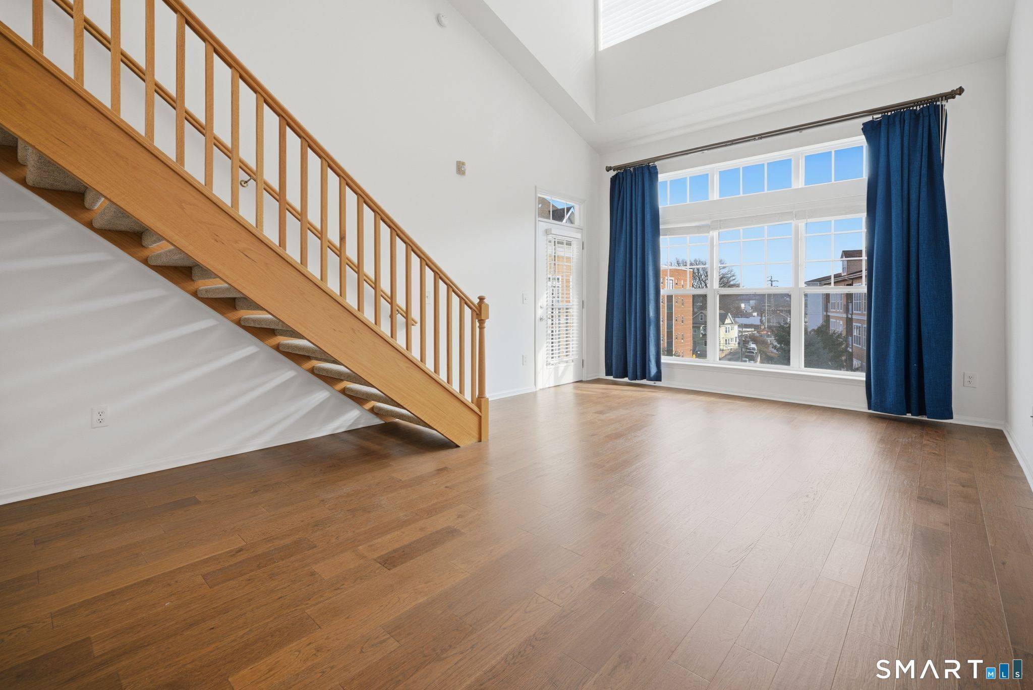 MULTIPLE OFFERS. ALL OFFERS DUE BY 5PM TODAY 1 19 Welcome to this top floor coveted loft style residence at Eastside Commons, offering refined urban living with serene courtyard views.