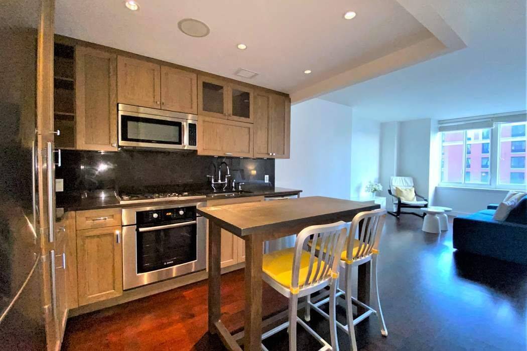 Fully Furnished spacious alcove studio available for nine months September 15 October 1 with the lease ending June 30, 2023 Just bring your suitcase !
