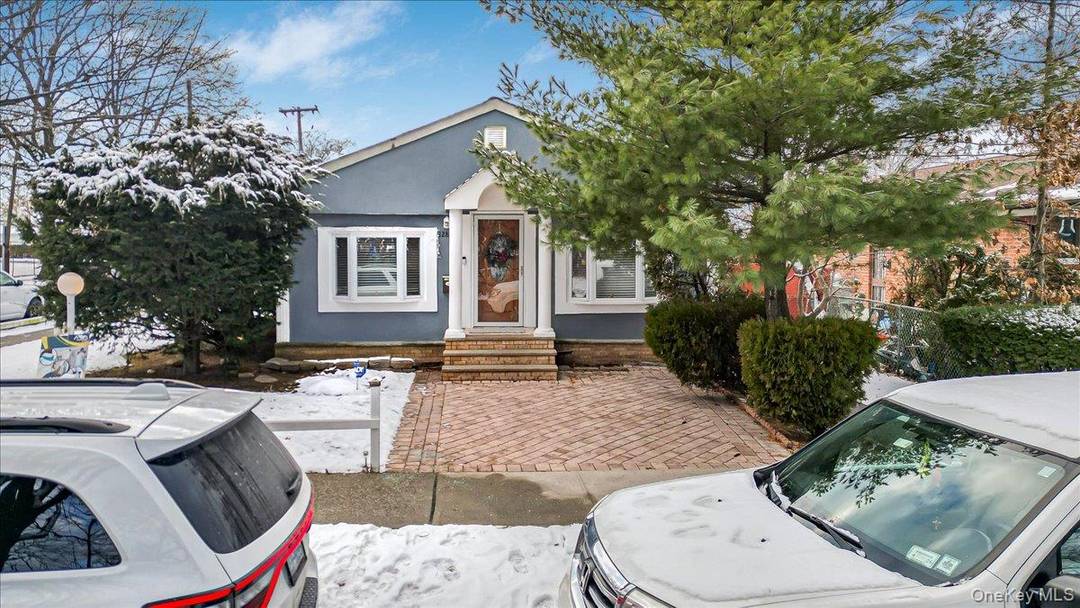 Welcome to this fully detached 1 family ranch set on an oversized 50 x 100 lot, offering the space, layout, and flexibility today s buyers are looking for.