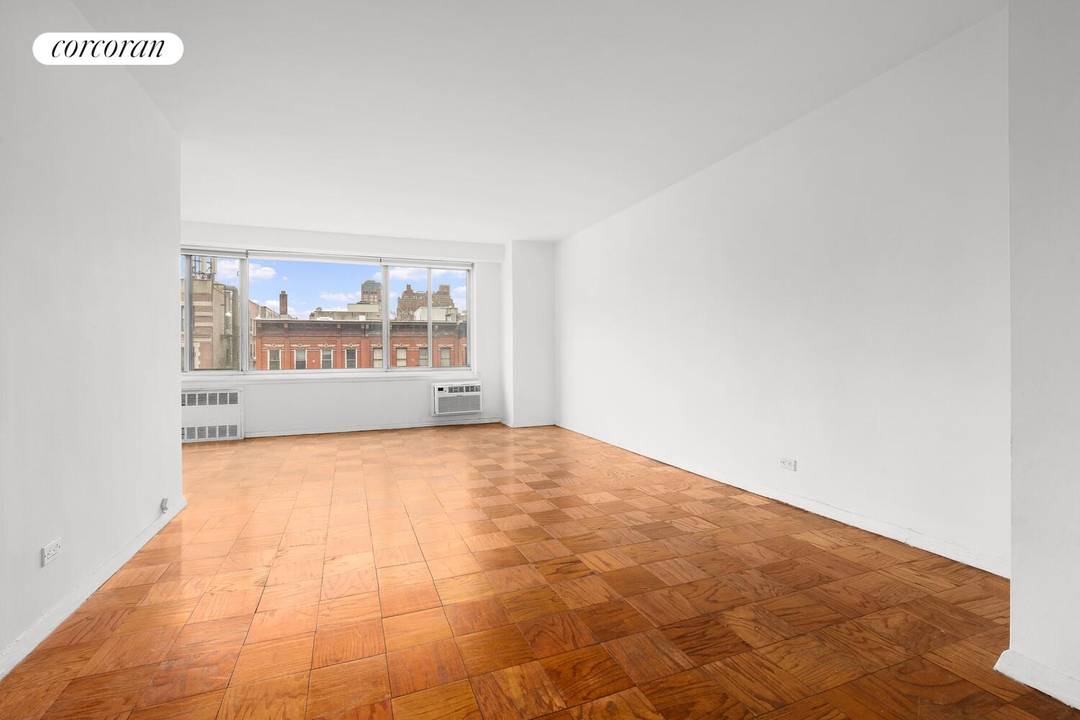 Discover effortless Upper West Side living at 400 Central Park West, a full service condominium ideally situated just off the park.