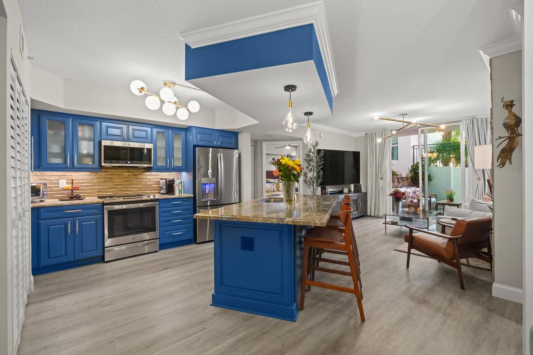 Fabulous Seasonal rental available in the Prado in the heart of downtown West Palm Beach OCTOBER THROUGH DECEMBER ONLY, with secure reserved garage parking !