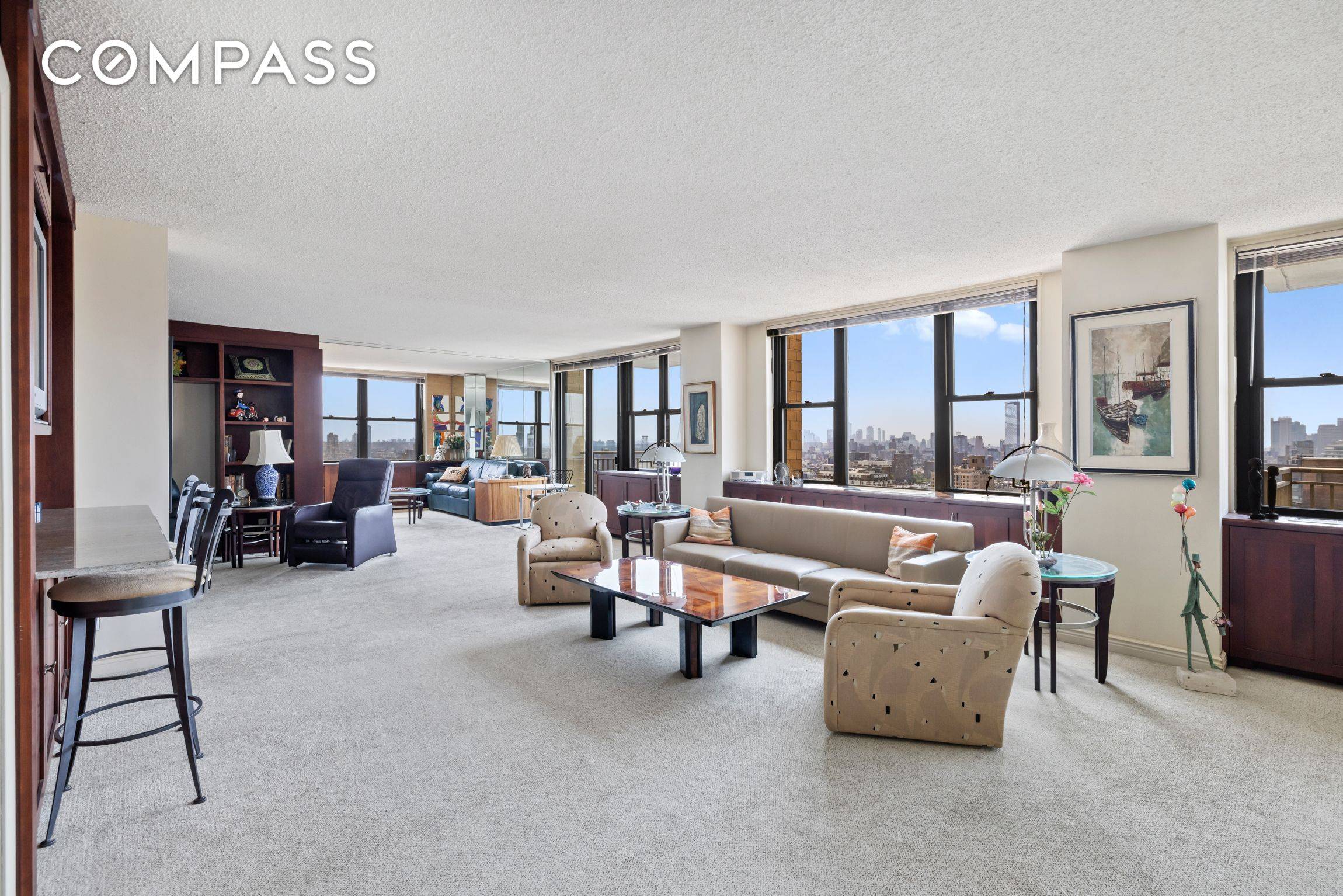 This incredible high floor combined unit is what dreams are made of.