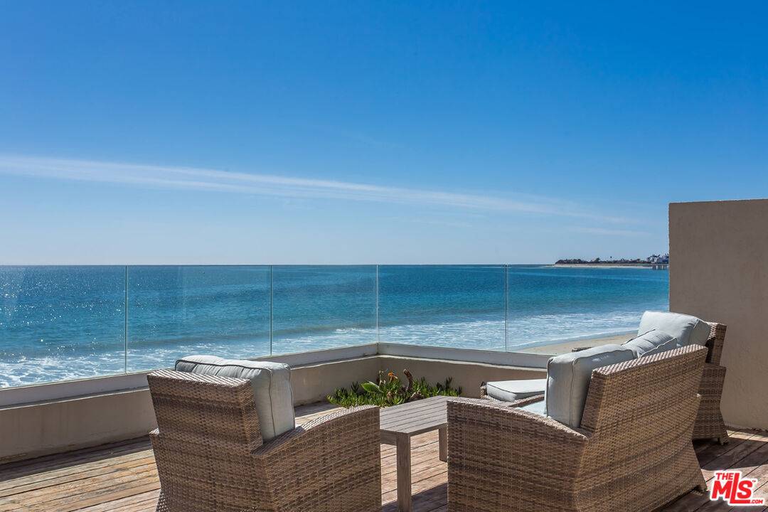 22548 PACIFIC COAST HWY 2BR Malibu La