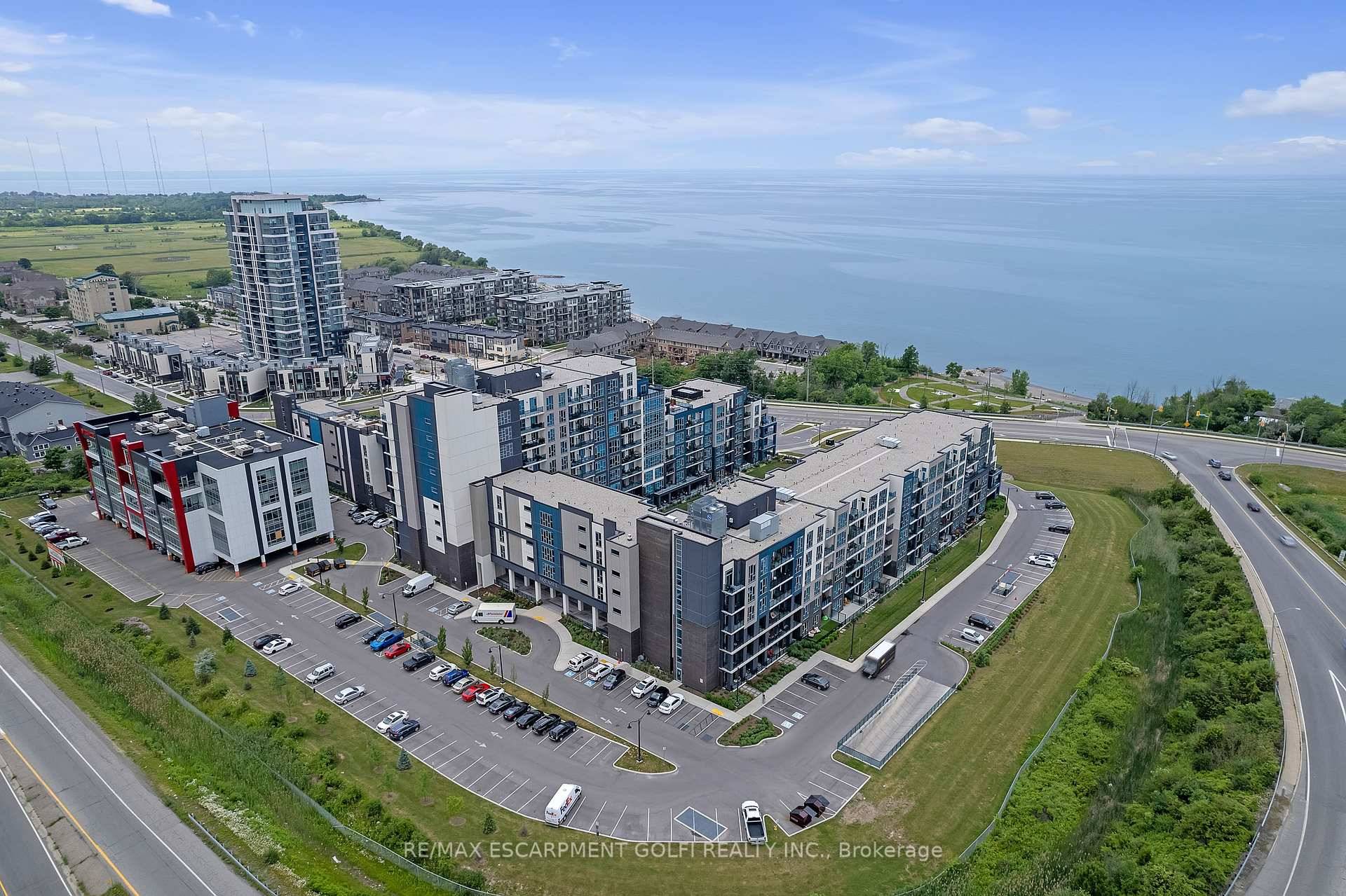 1 bedroom condo in the AquaZul building nestled in beautiful Grimsby On The Lake.