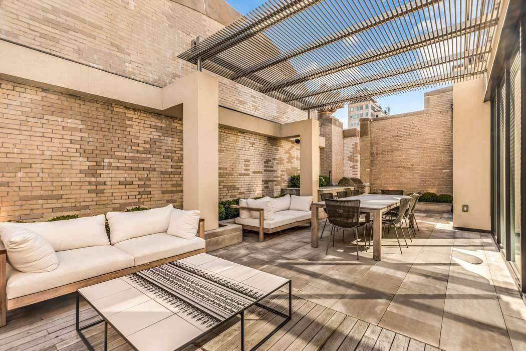 Stunning and sophisticated, Penthouse B is an alluring retreat.