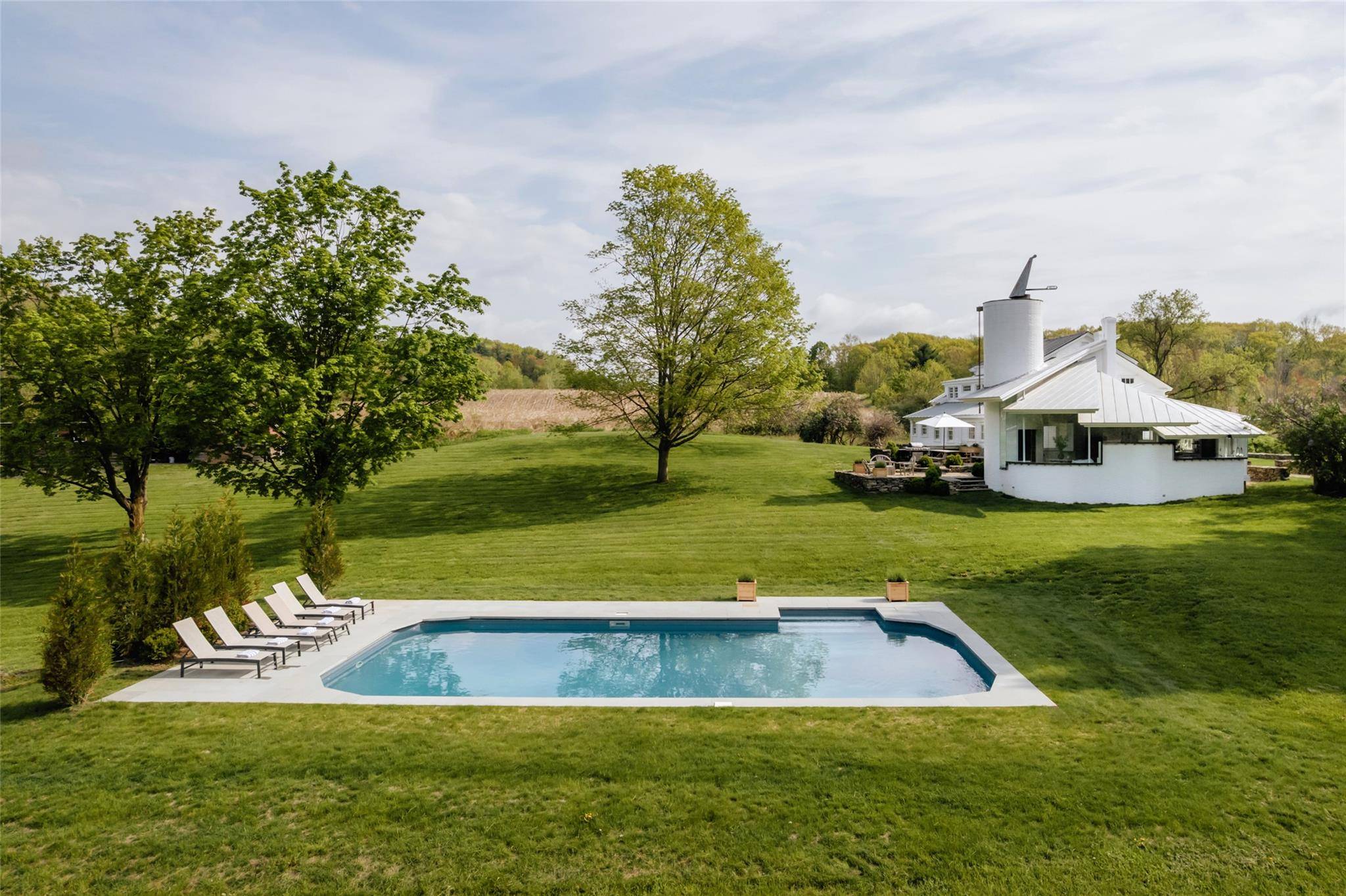 A Rare Sanctuary in the Heart of the Hudson Valley Welcome to Querencia A Masterpiece of Heritage and Modern Design Nestled down a peaceful country lane, in the heart of ...
