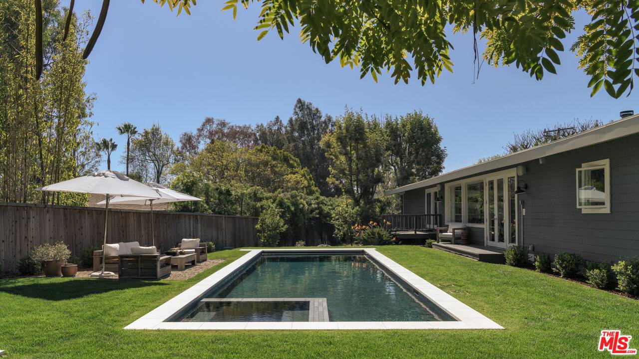 6750 Fernhill Dr 4BR Malibu La