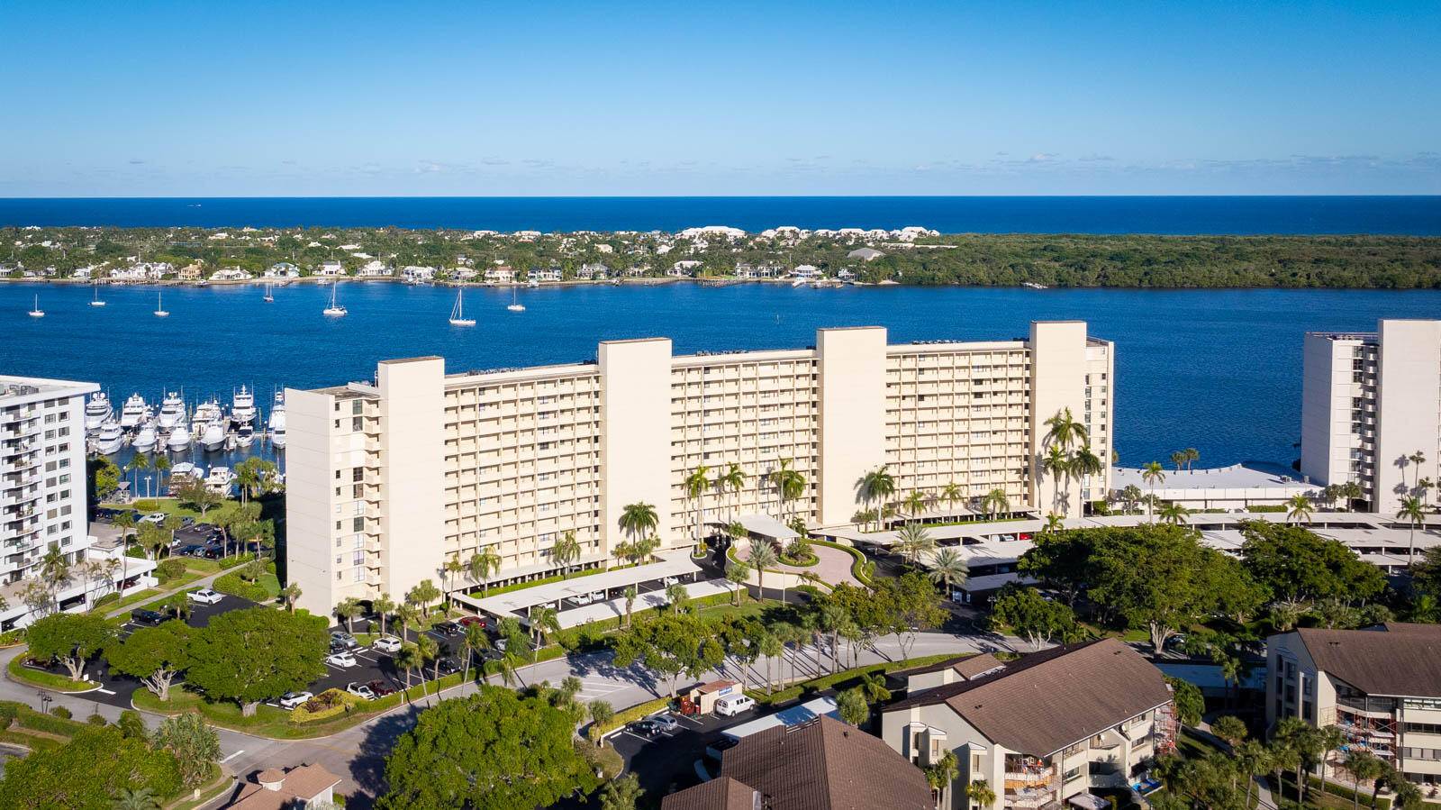 Look no further if you want the best condo in Old Port Cove !