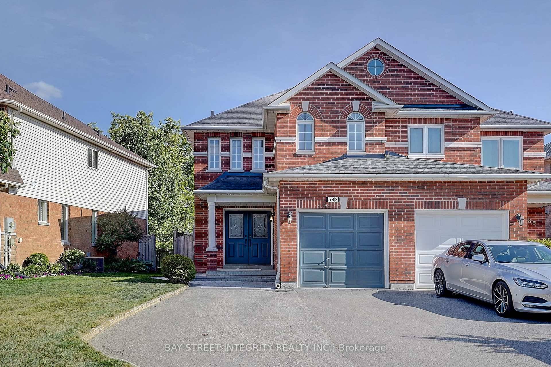 Welcome to Your Dream Family Home in Prestigious Stonehaven !