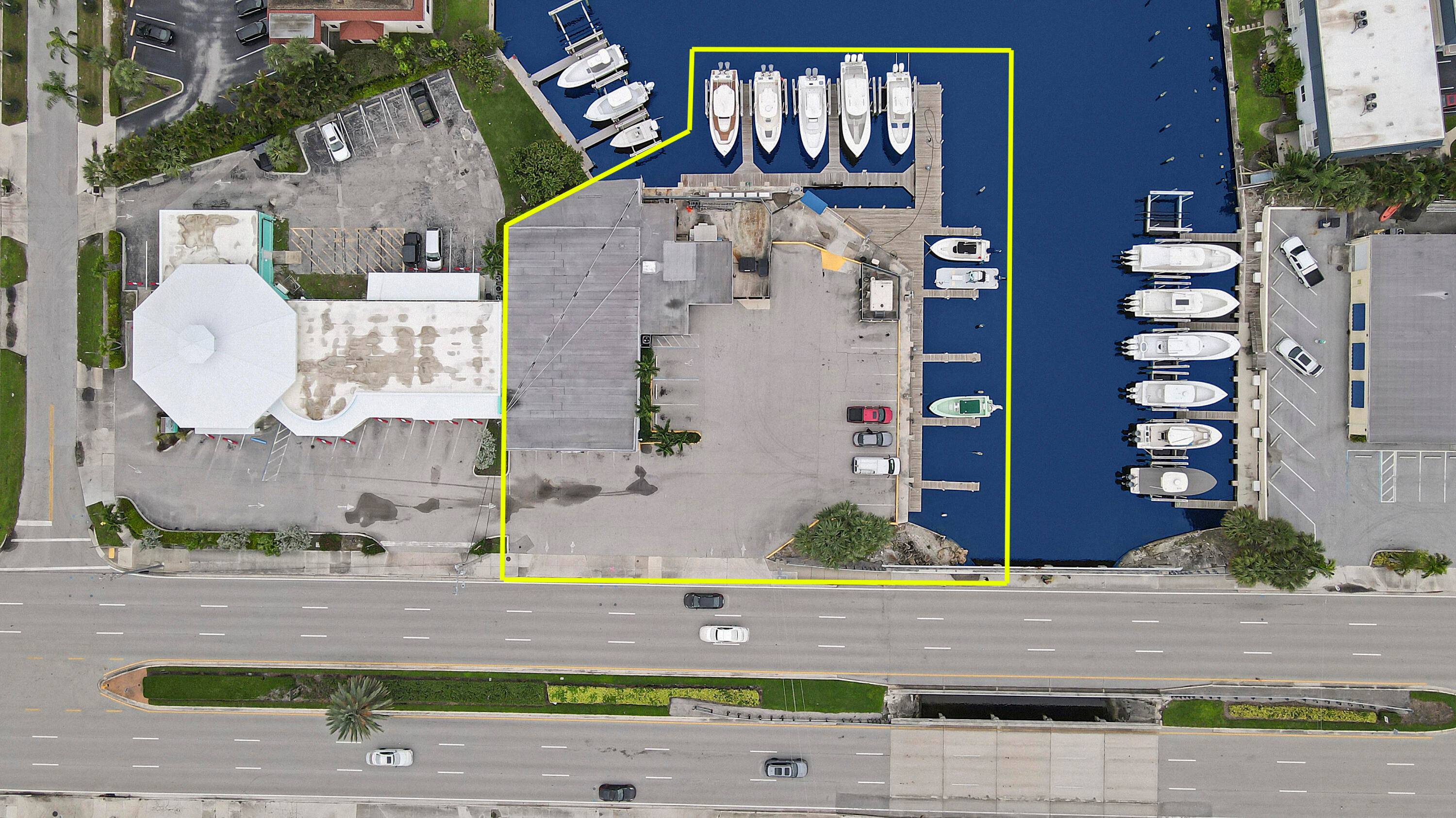 Rare opportunity to purchase prime waterfront real estate on Northlake Blvd.