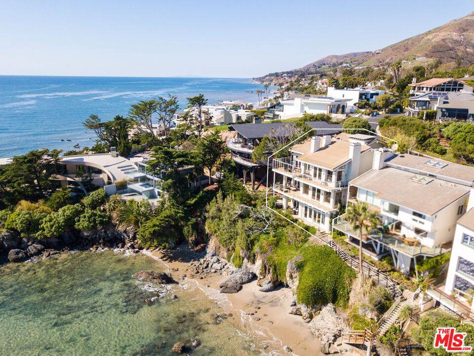 31532   Victoria Point RD 4BR Malibu La