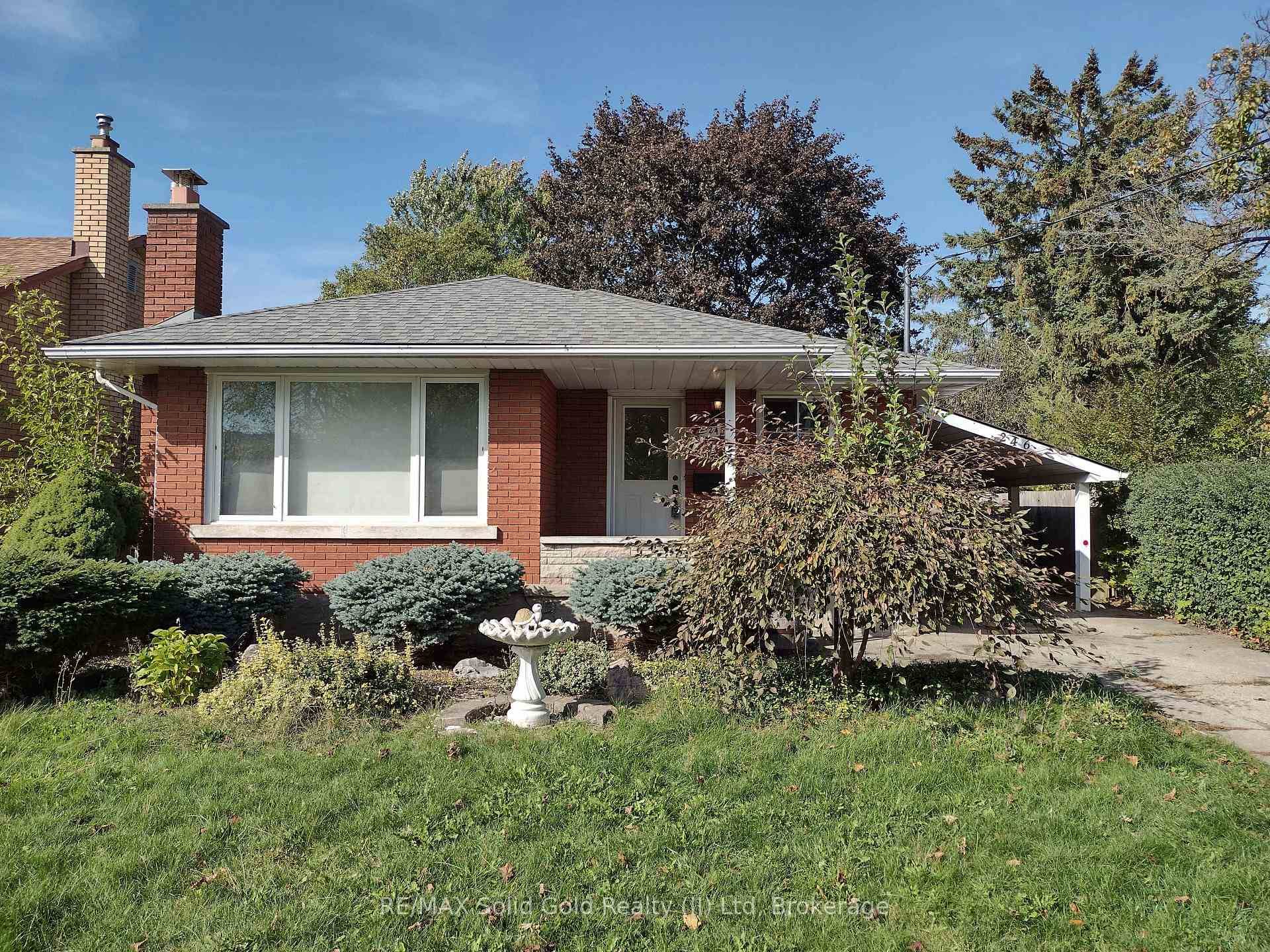 All brick detached bungalow in a quiet mature neighbourhood.