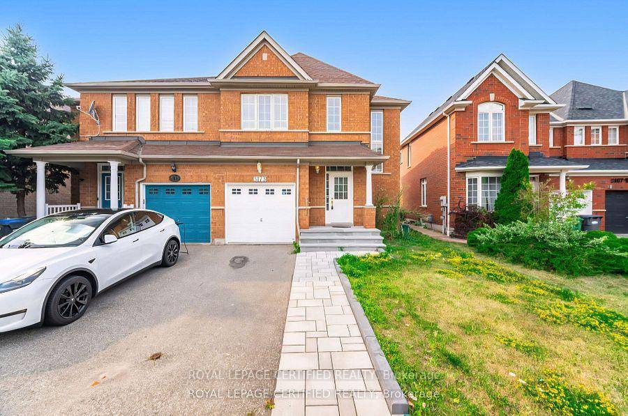 Fully renovated gorgeous 3 bedroom, 3 washroom semi detached house in the beautiful area of Churchill Meadows, carpet free, brand new kitchen with brand new s s appliances, quartz countertop ...