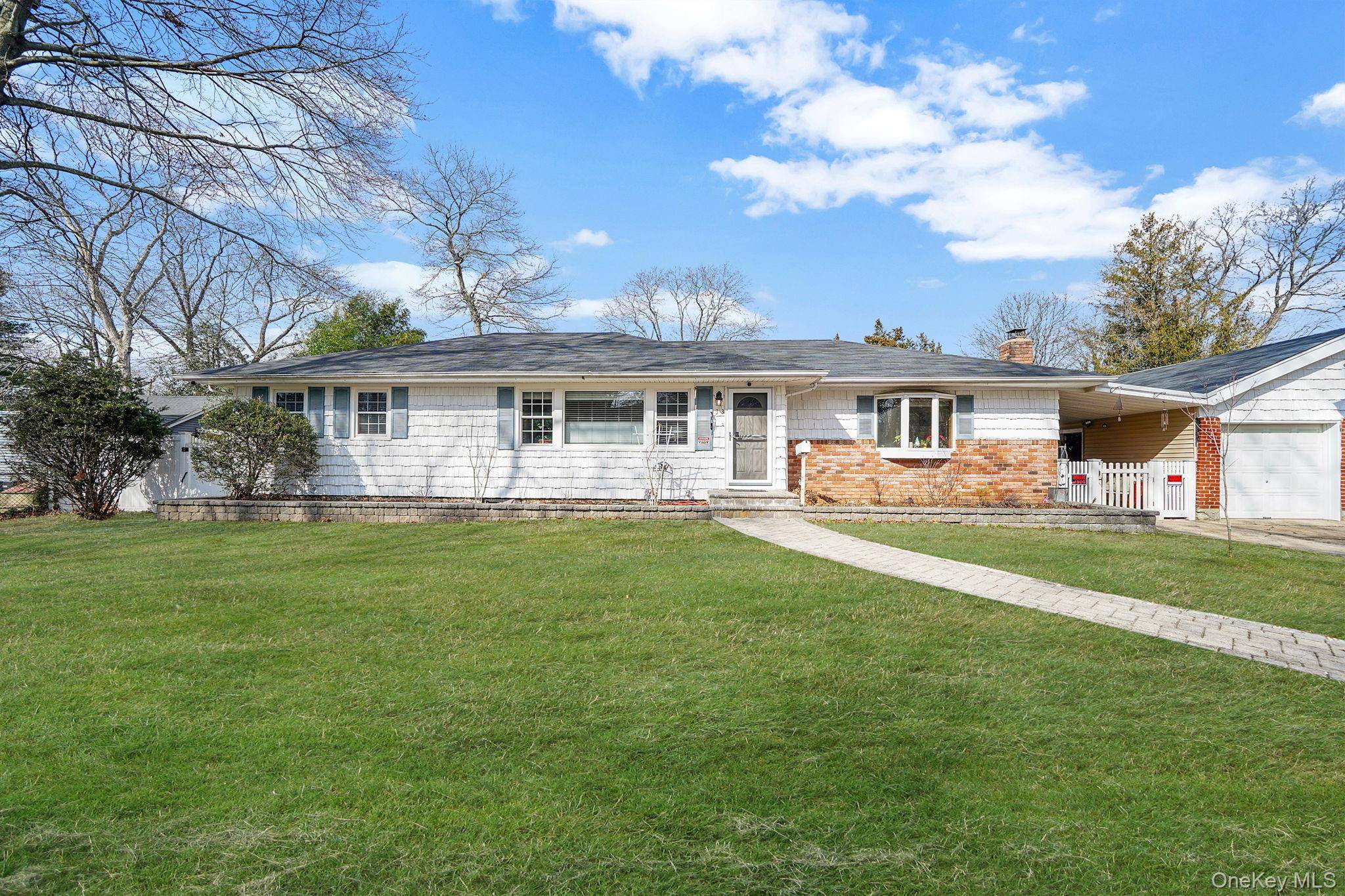 AGENTS READ NOTES ! ! ! Welcome to this spacious and well maintained 5 bedroom, 2 bathroom home situated in the highly sought after Sachem School District.