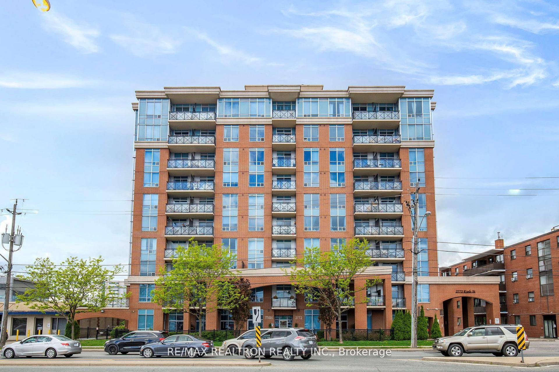 The Max Condos at 2772 Keele St in Toronto's Downsview Roding CFB neighbourhood offer a blend of comfort and convenience.