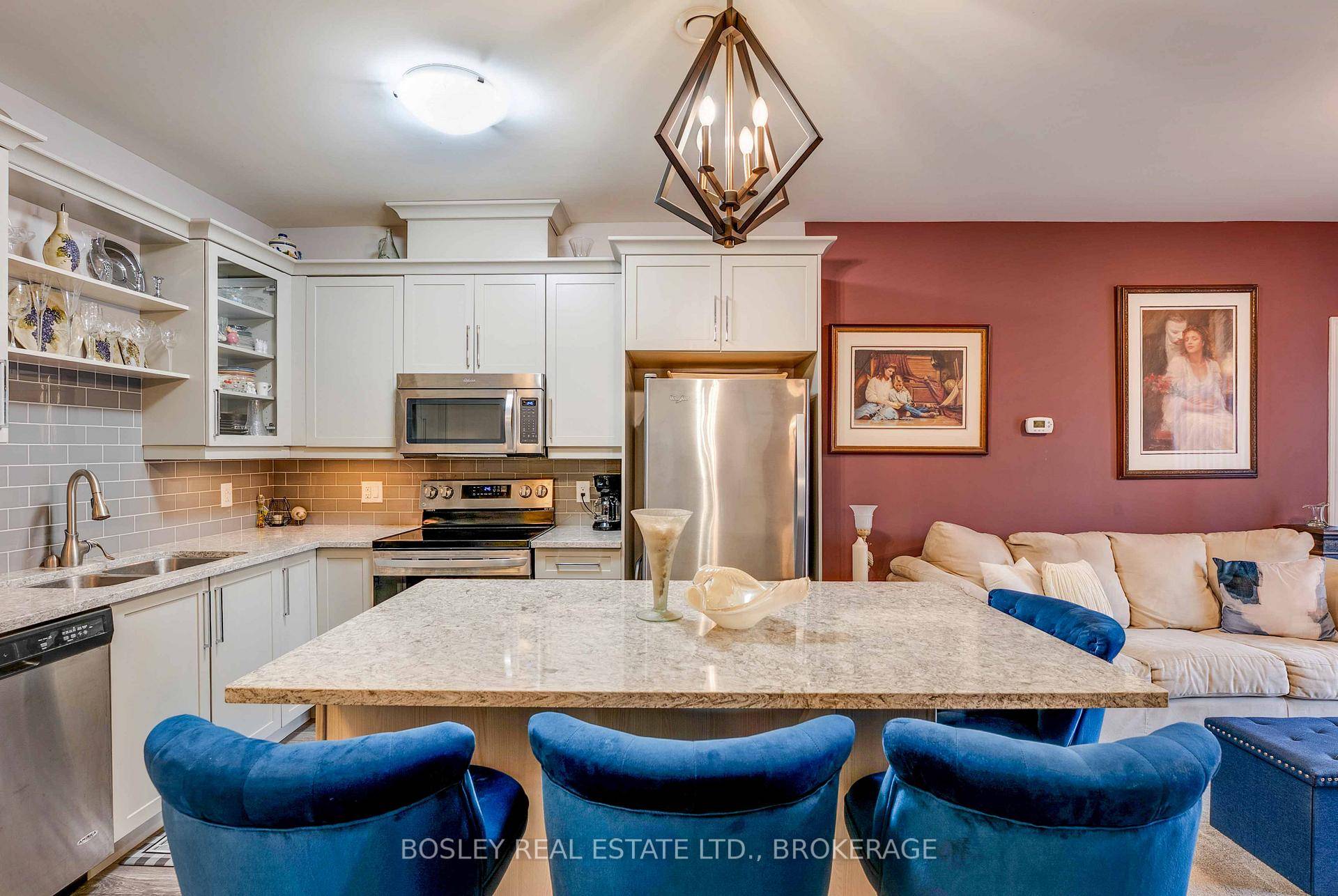 Ravine View Condo with High End Finishes in North St.