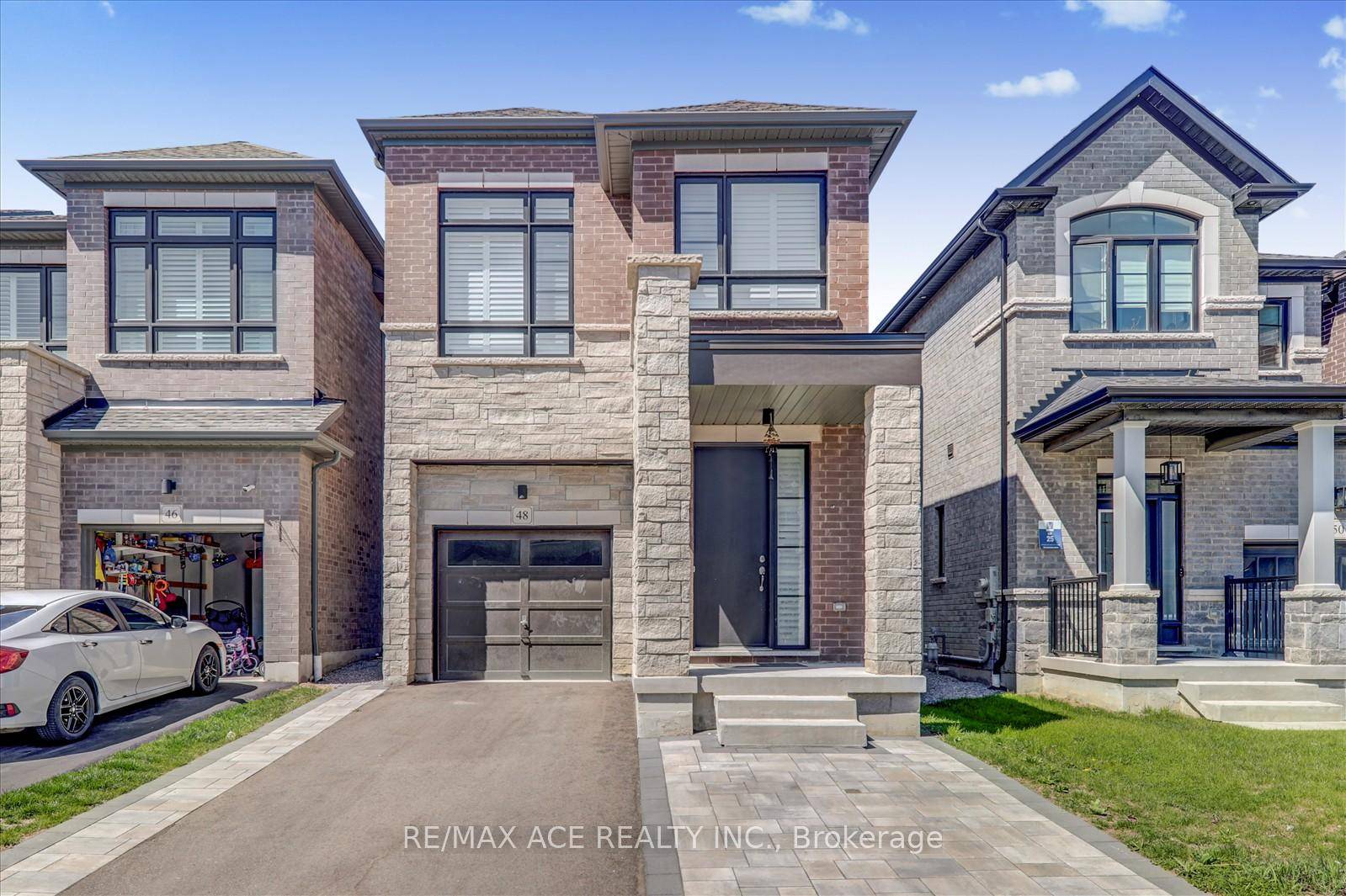 Beautiful and Spacious 2468 sq feet four bedroom detached home, better then double garage in Whitby !