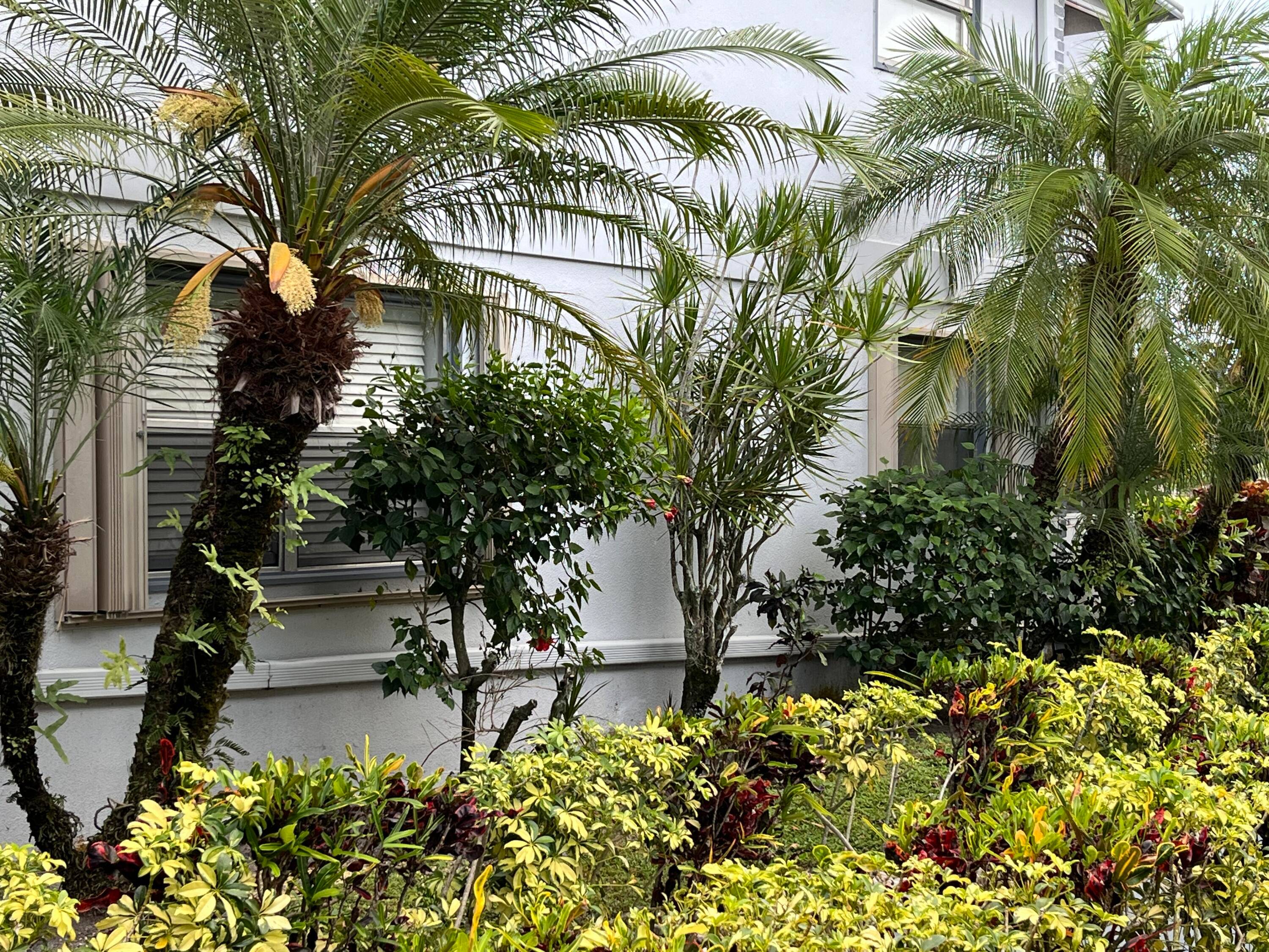 lovely ground floor unit in the peaceful serene section of Tuscany.