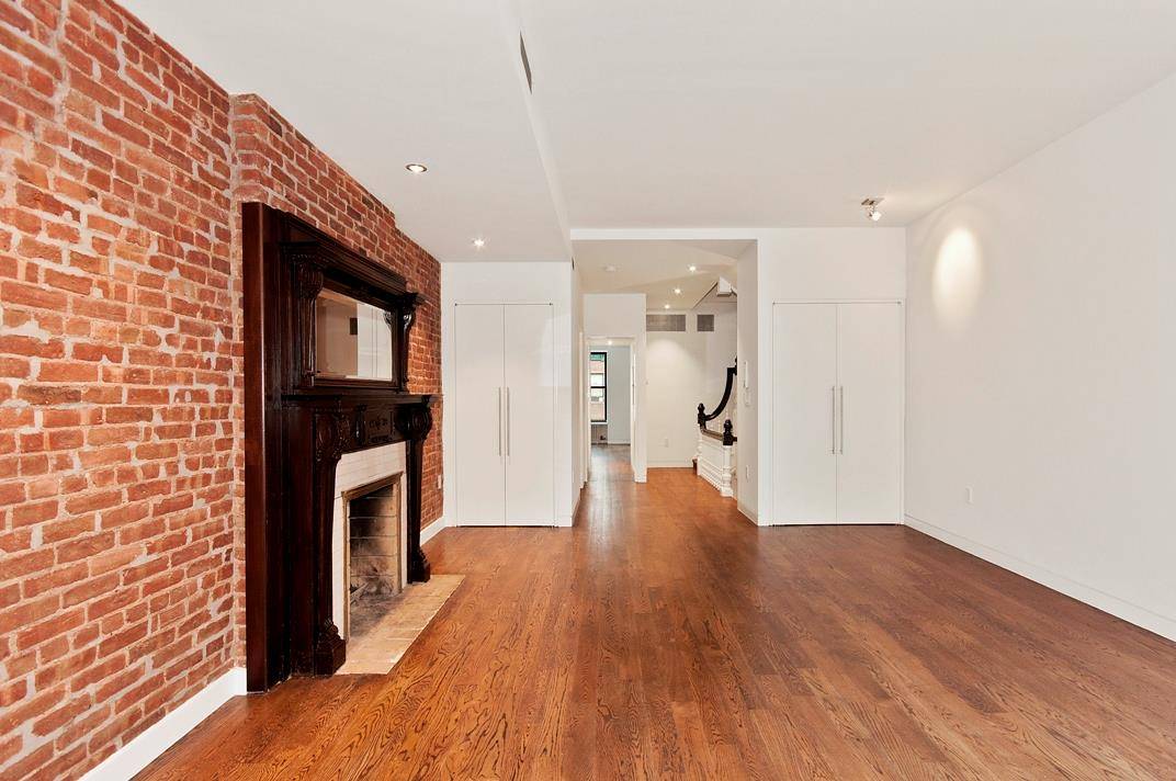 Welcome to 860 Lexington Avenue !