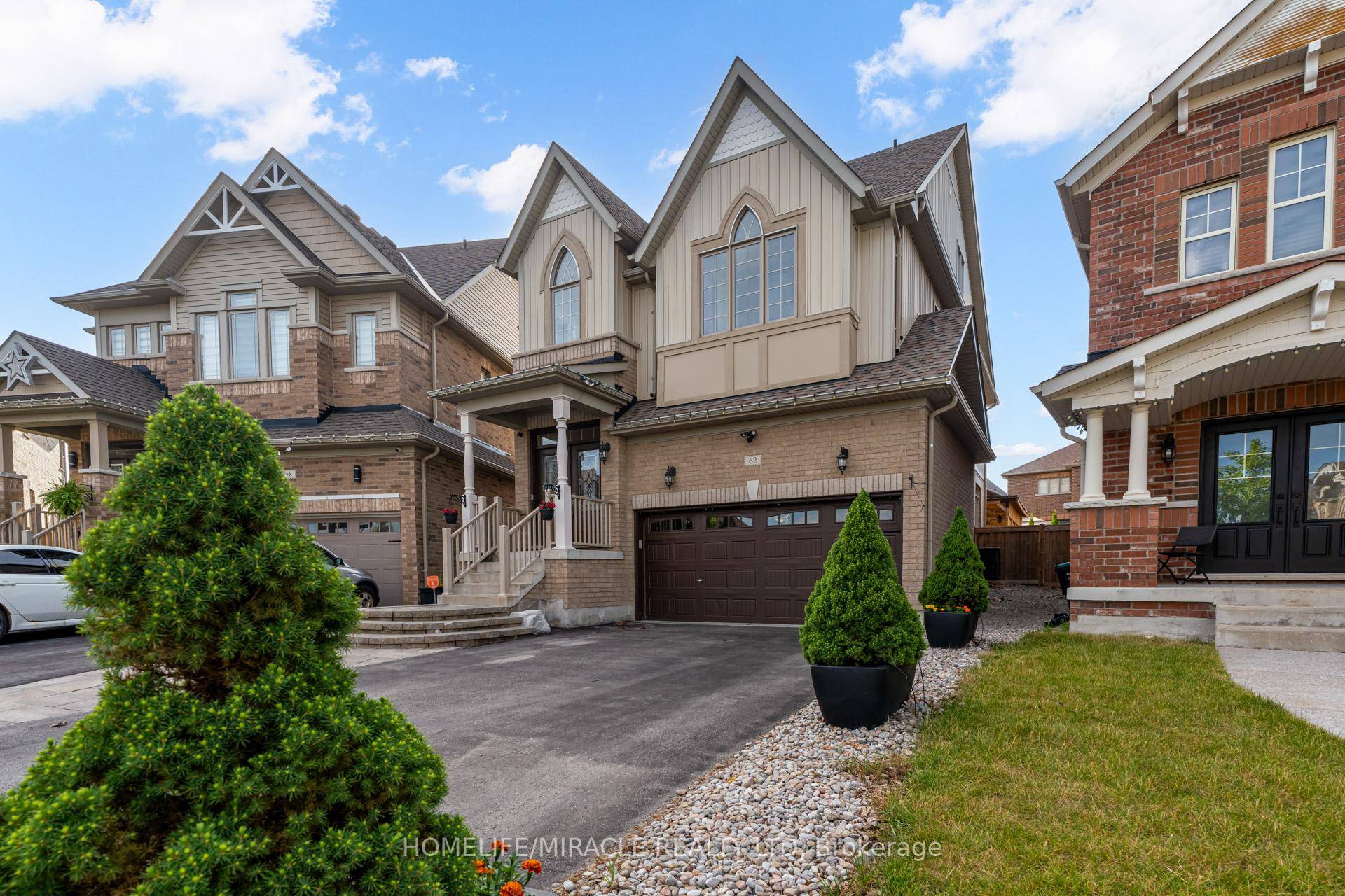 Welcome to 62 Hoard Ave N, a 5 bedroom detached home with a double car garage, sitting on a premium oversized lot in the sought after Treetops community in Alliston.