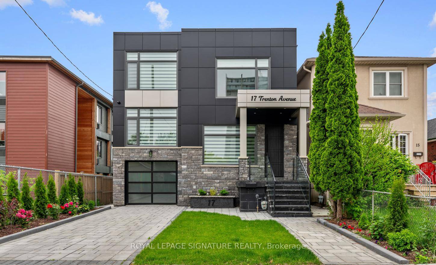 Majestic 4 1 Bedroom, 5 Bathroom Detached Home Situated on a premium 112.