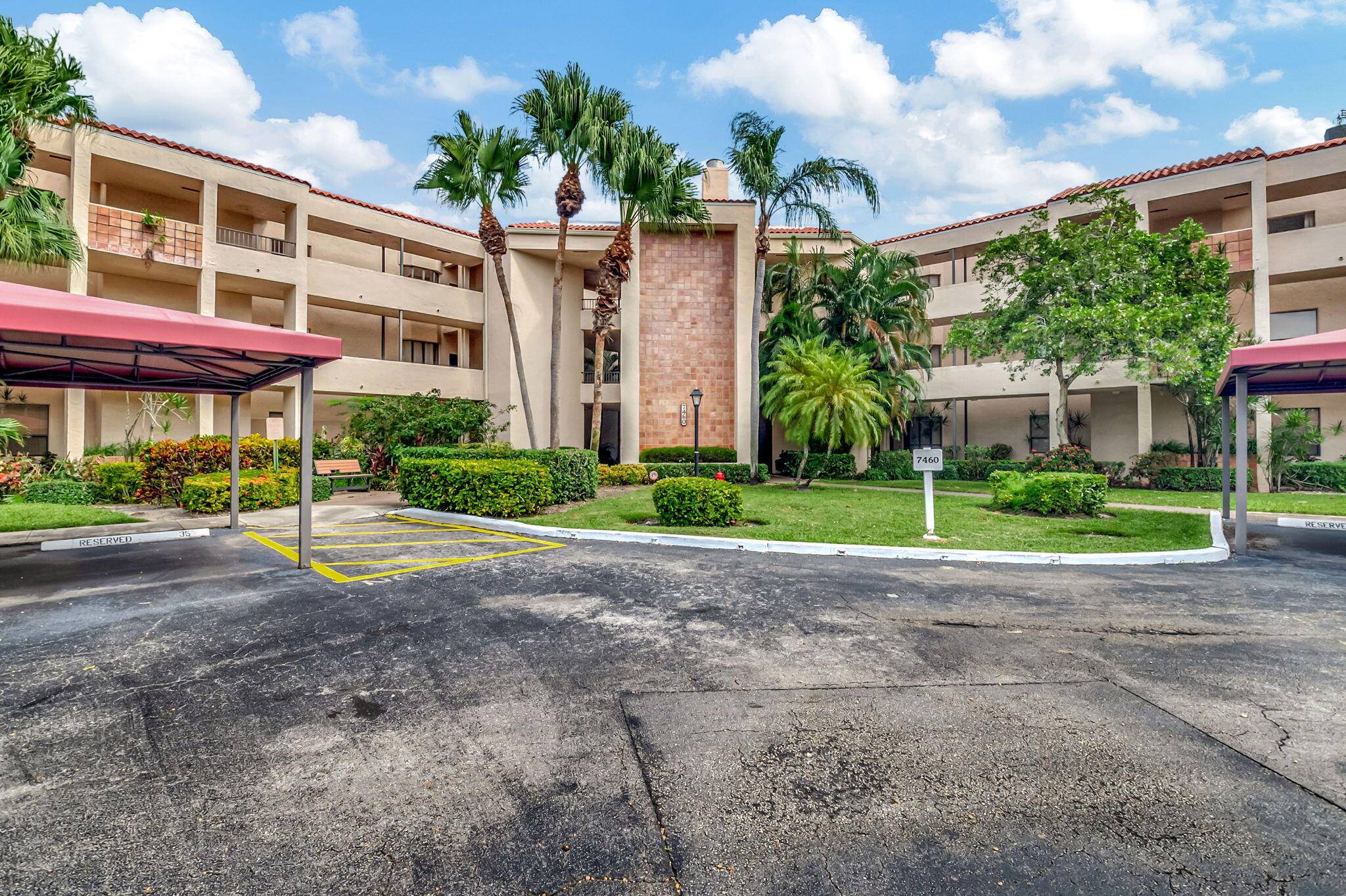 Largest 2 bedroom floor plan in La Paz now available in this spacious 2nd floor condo.