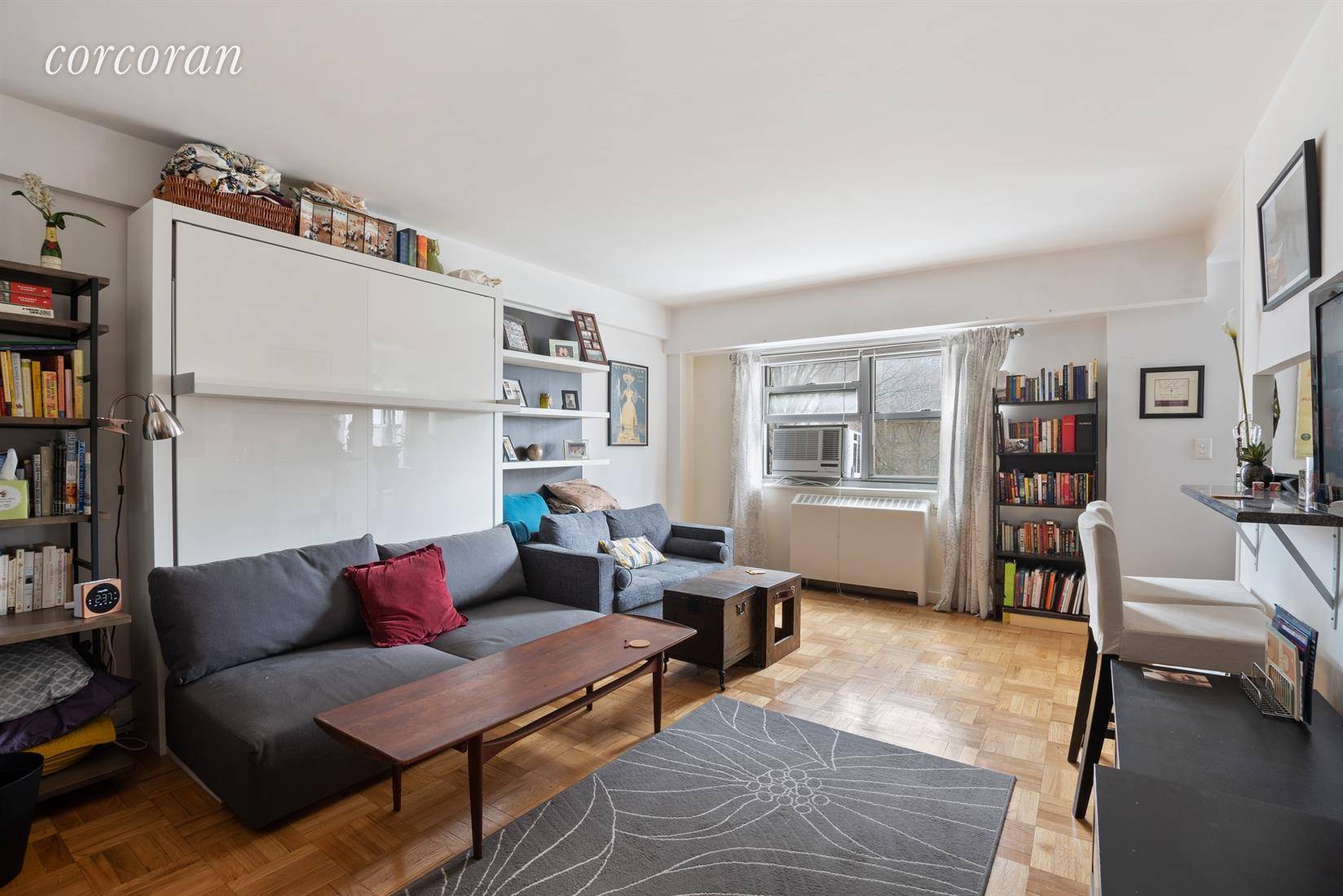 Private showings by appointment only Saturday amp ; Sunday 12 00 5 00.