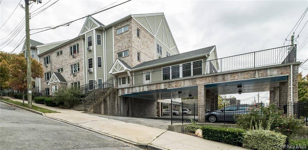 304 Warburton Ave 3A in Yonkers, NY, is a charming and very spacious unit located within the Lamartine Heights neighborhood.