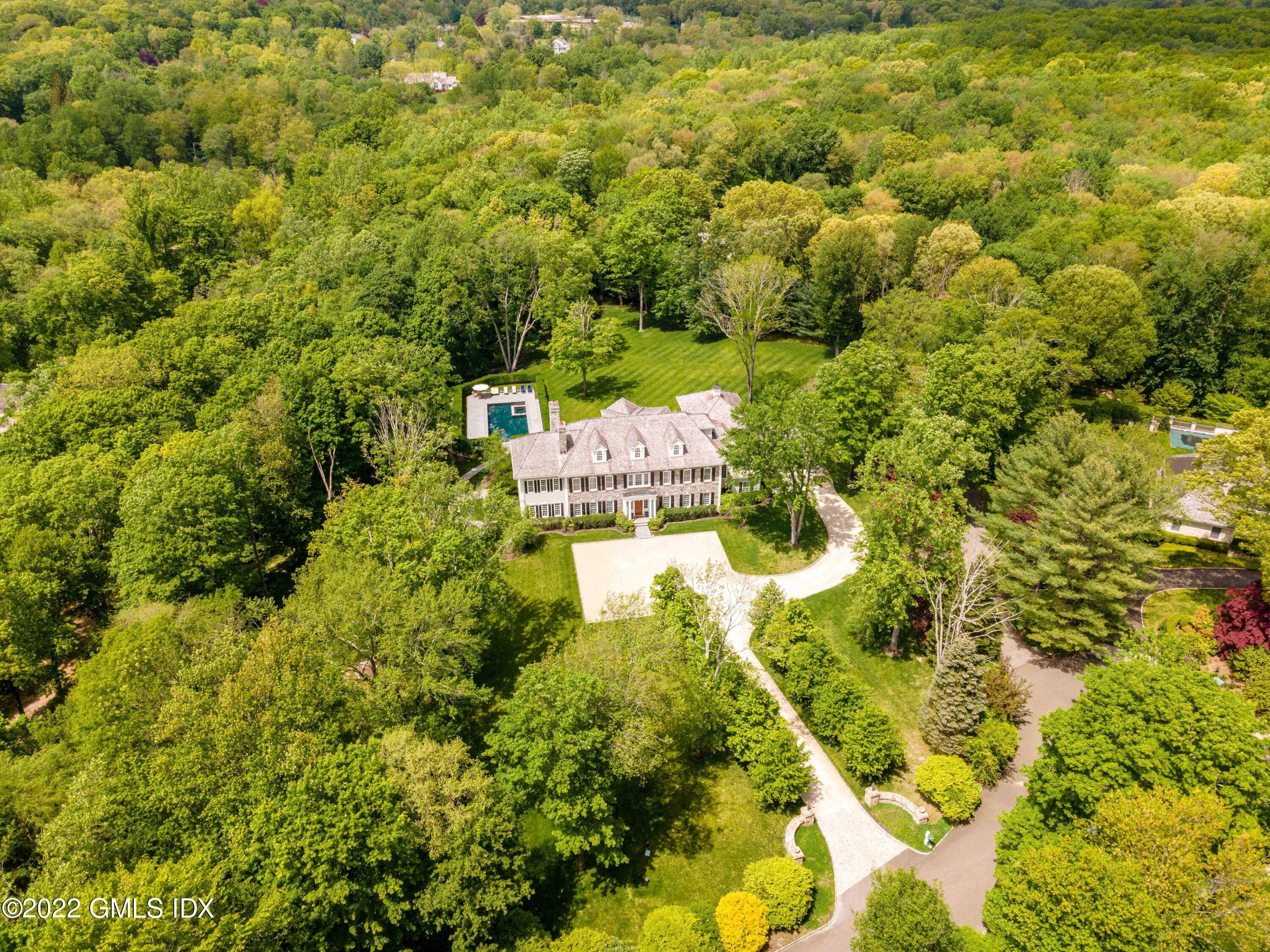 An Incredible opportunity to move right into this impeccably maintained Georgian colonial quietly located at the end of a private cul de sac off Lake Ave.