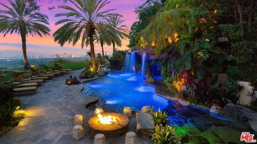 10066 Cielo Dr 9BR Beverly Hills Post Office | B.H.P.O. La