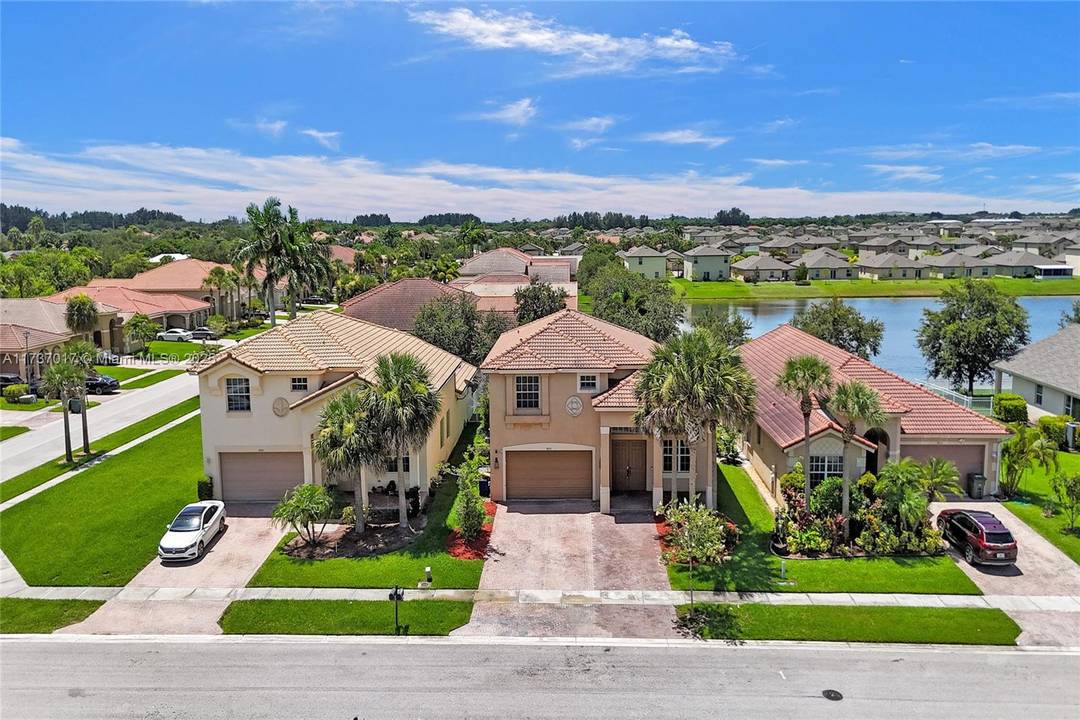 Welcome to this beautiful spacious 4 bedroom 3 bathroom in the incredible gated Community of Bent Creek.