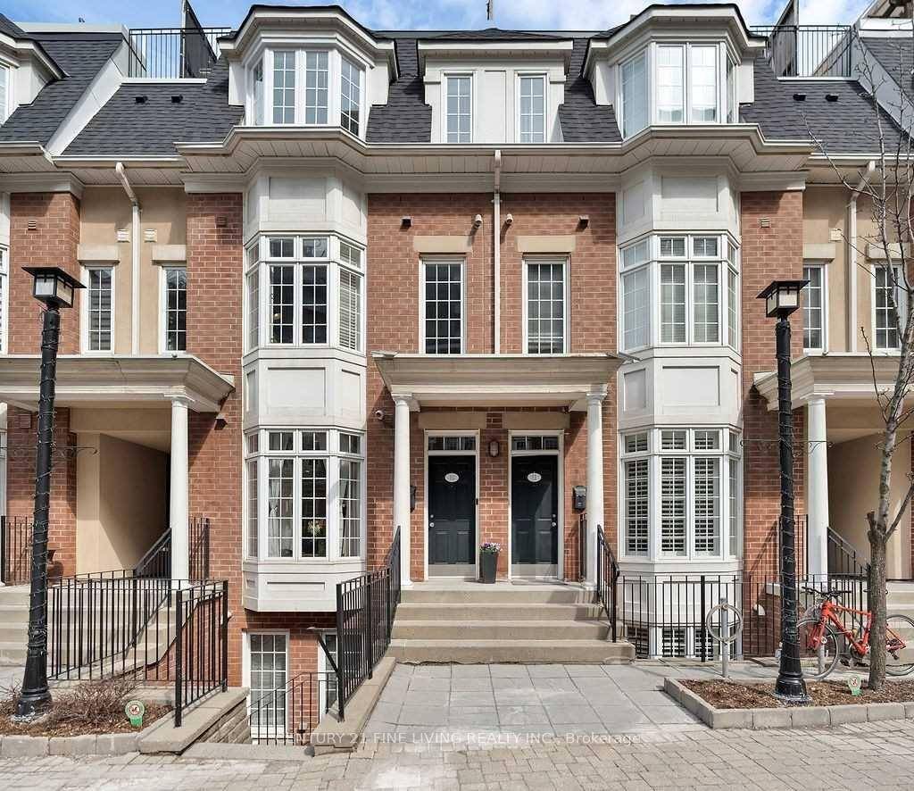 Nestled in Toronto's vibrant King West neighbourhood, this stunning executive townhouse offers the perfect blend of sophisticated urban living and serene outdoor escape.