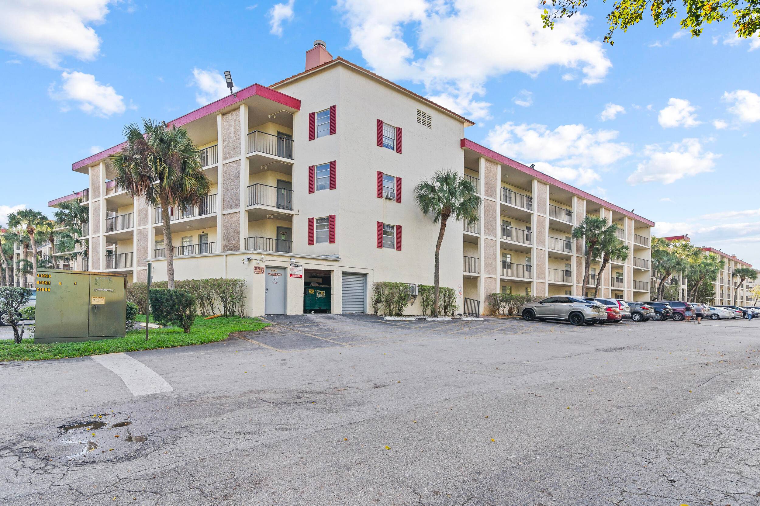 This delightful 2 bedroom, 2 bath condo is located in the vibrant, sunny Lauderdale Lakes, FL, within a 55 community.