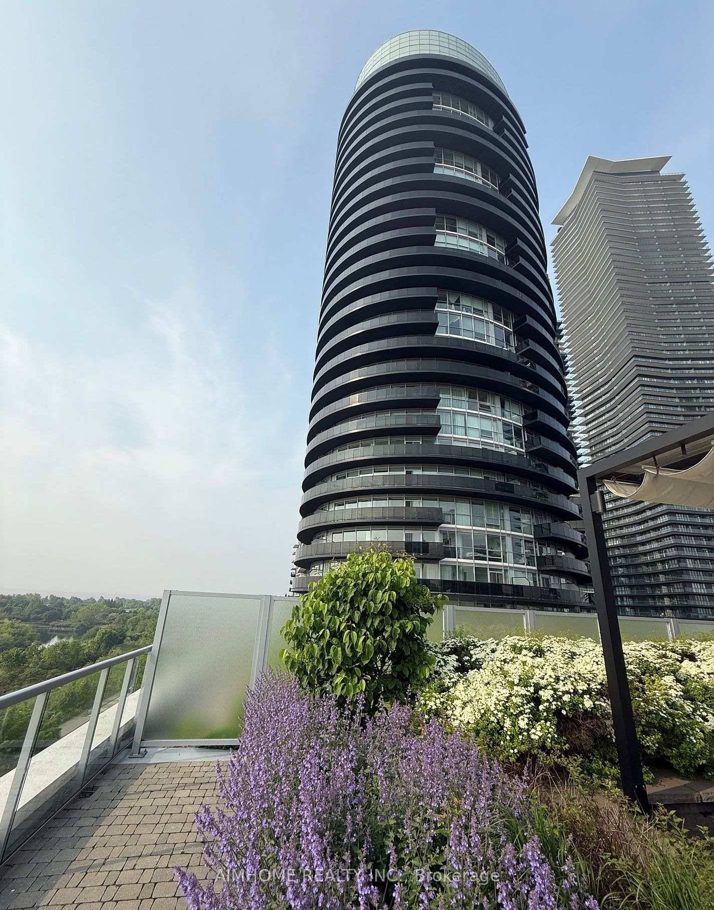 EMARKS FOR CLIENTS Luxurious Monarch Waterscape, Lakeview, 1 Bedroom Unit With 1 Parking 1 Locker, 549 Sq ft, Open Concept Living Dining Rm Kitchen, Large Open Balcony, Overlooks Courtyard And ...