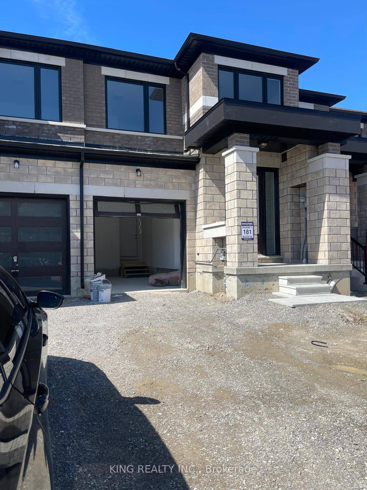 Welcome to 136 Corley Street, a stunning new townhome in the highly sought after Sugarwood Development by Kingsmen Group.