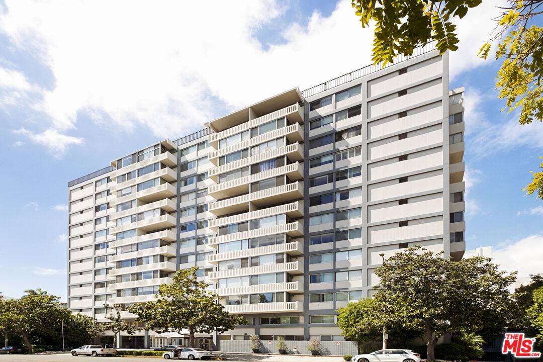 969 Hilgard Ave 1BR Westwood La