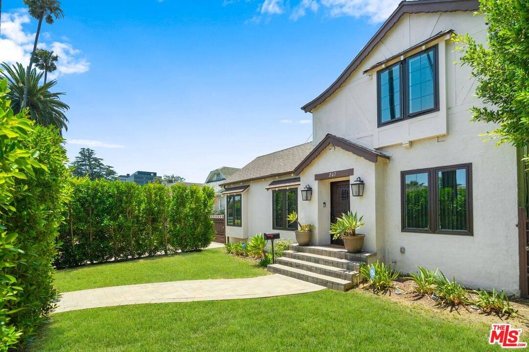 207 N Doheny Dr 4BR Beverly Grove La