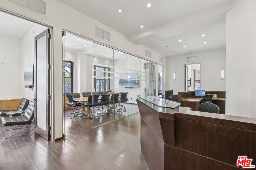 1645 N Vine St 4BR Hollywood Hills East La