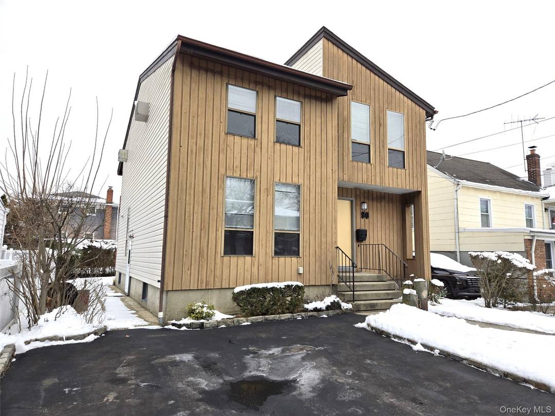 Sun Drenched 4 bed 3 bath single family home with dual decks amp ; high ceilings !