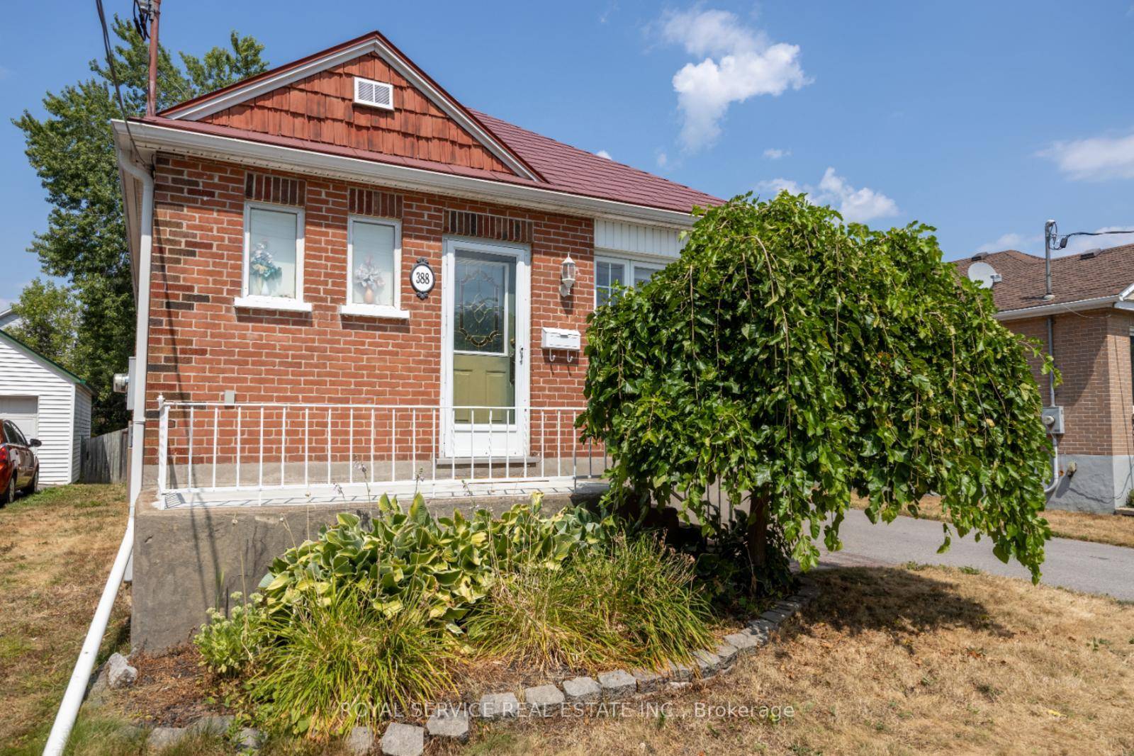 Welcome to 388 Dublin Street in Peterborough located in a safe and family neighborhood just west of Donegal.