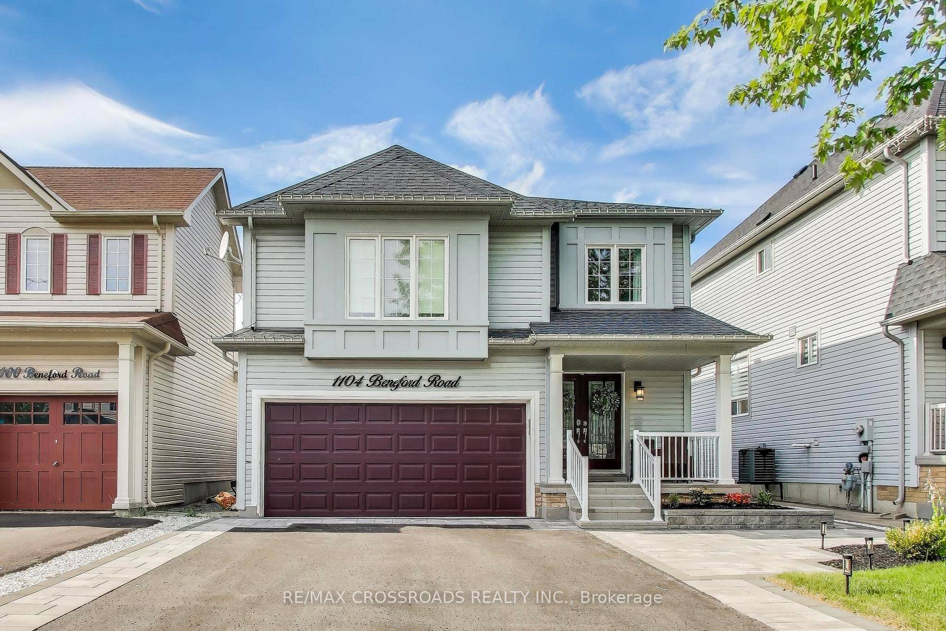 Beautifully Maintained 3 1 Bedroom, 4 Bath Detached Home With Double Garage !