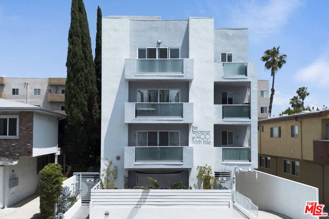 1400  N Vista St 2BR Hollywood Hills East La