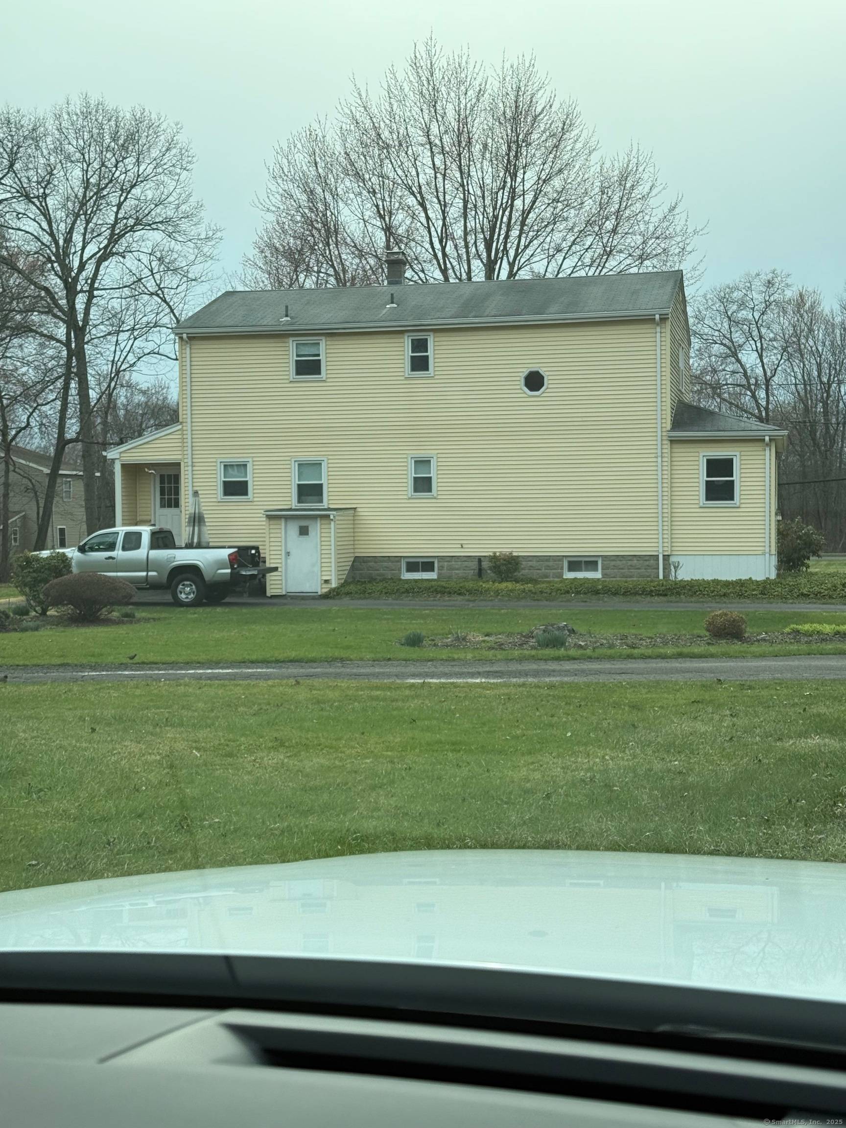 Endless Potential on 5 Acres Multi Unit Investment Opportunity !