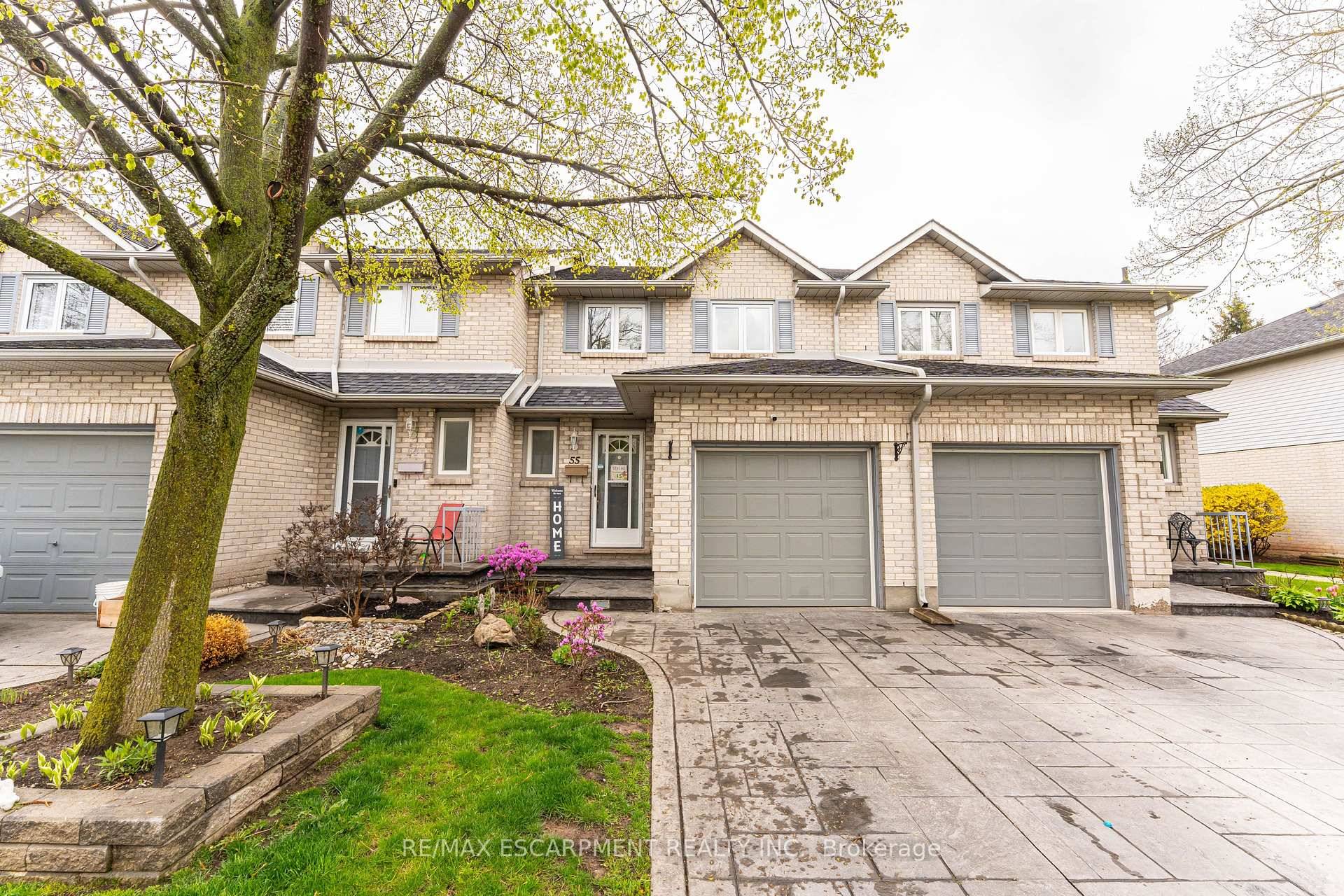 Welcome to 1 Royalwood Court unit 55, an impeccably maintained family home nestled in one of Stoney Creek's most sought after neighbourhoods.