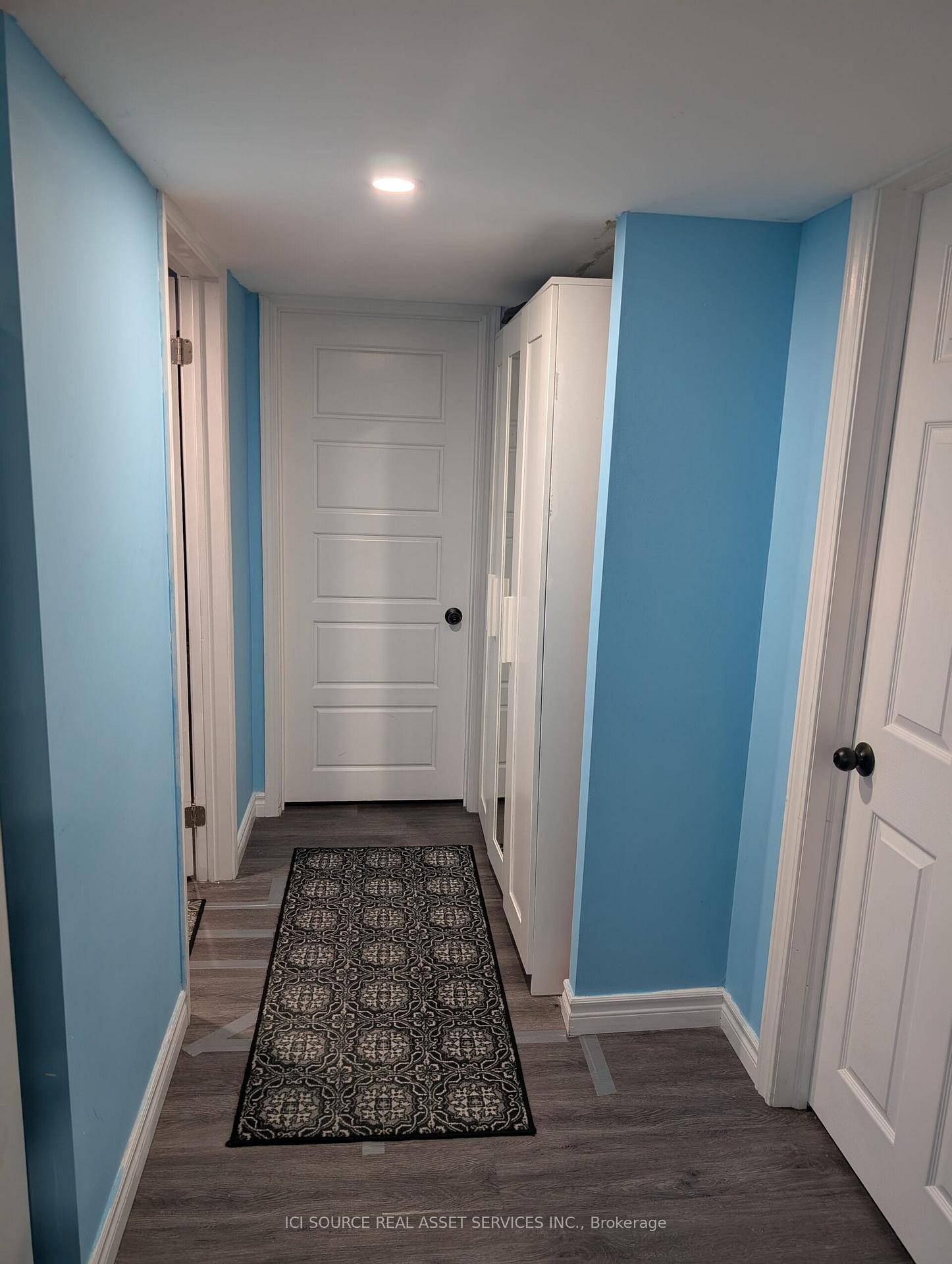 Spacious and clean 1 bedroom basement apartment available for rent in a quiet, family friendly neighborhood in north ajax.