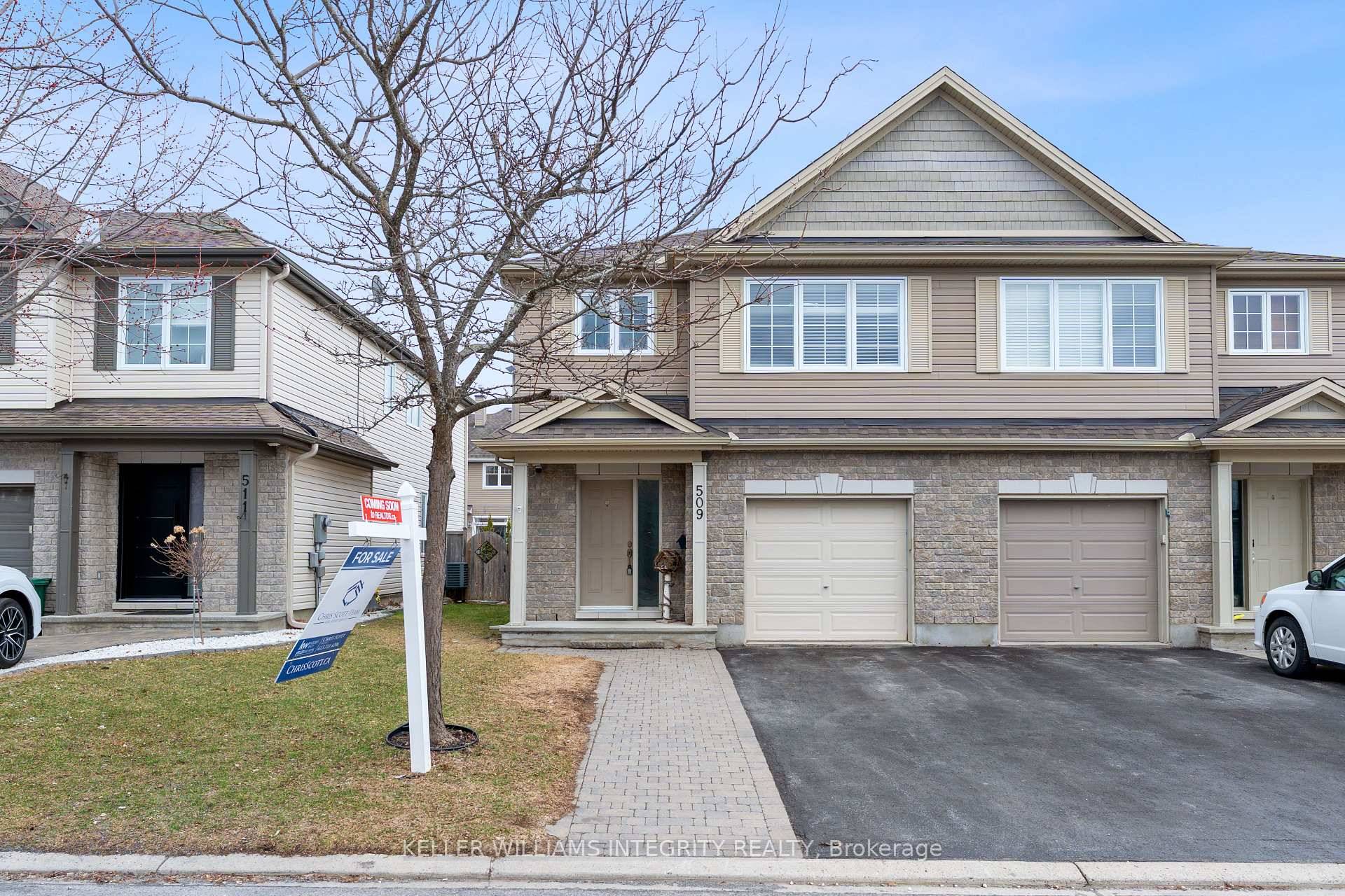 Welcome to this 3 bedroom, 3 bathroom semi, ideally located on a quiet street in the sought after Jackson Trails community.