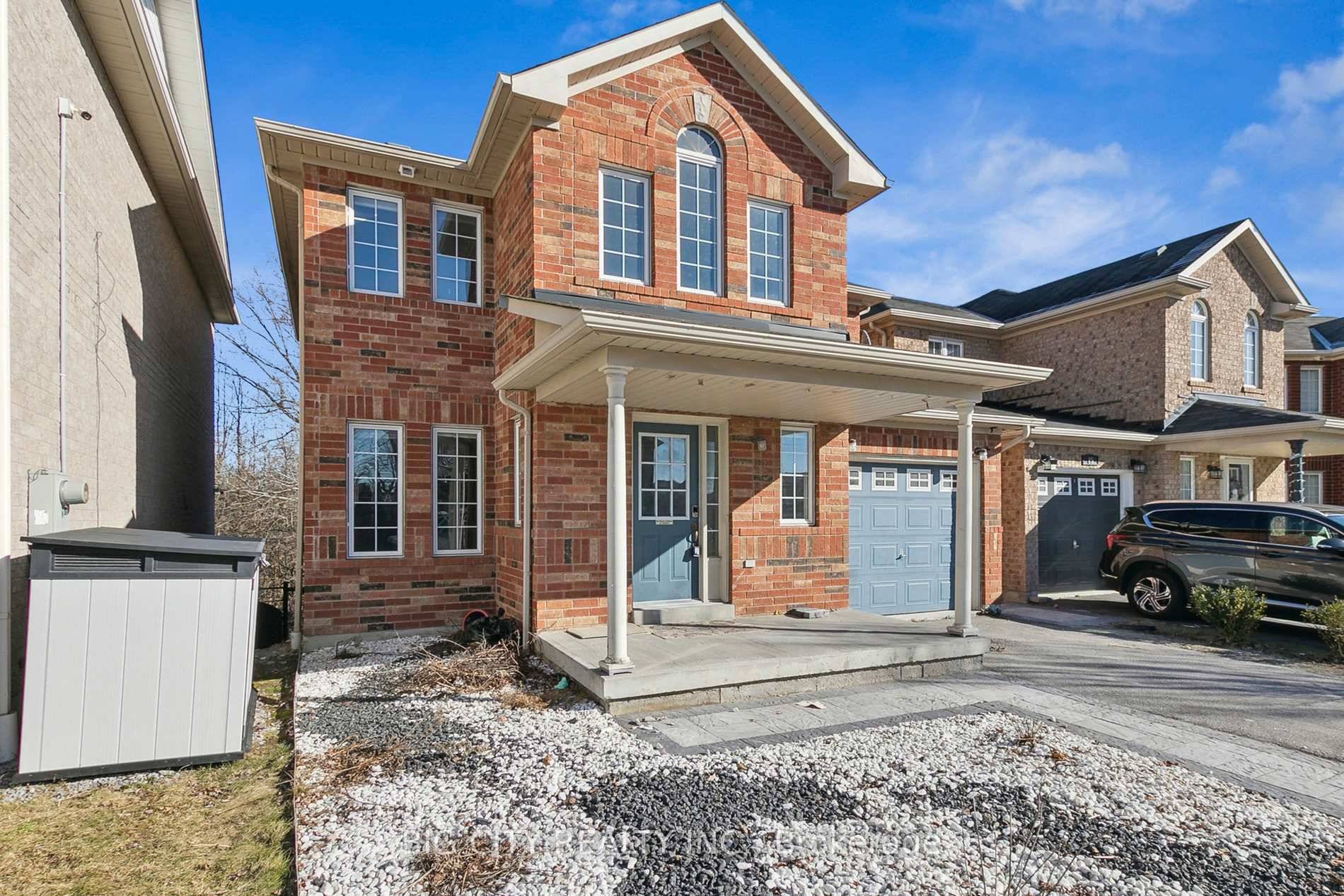 Beautiful and well maintained 3 bedroom, 2.