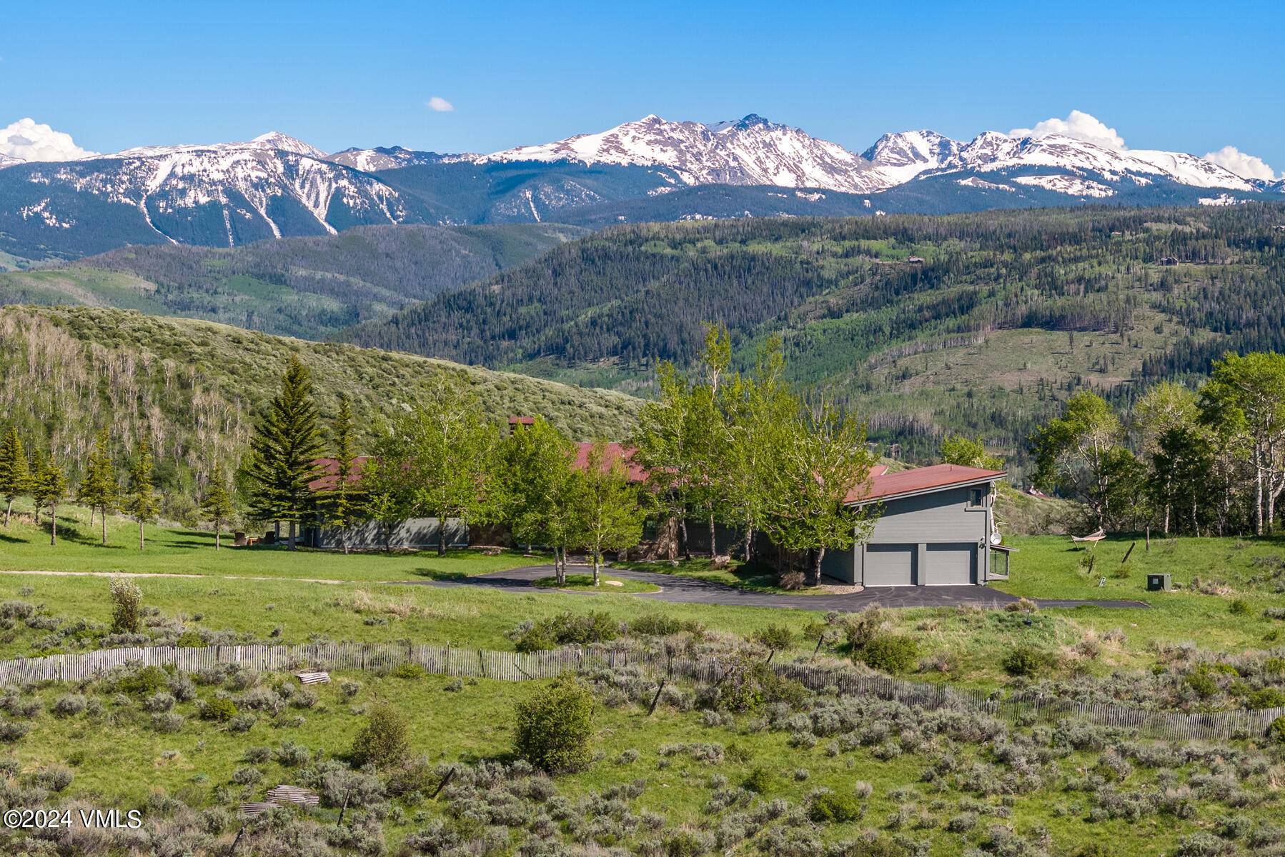 Discover the epitome of secluded luxury, a breathtaking ranchette nestled in the exclusive Back Country neighborhood.